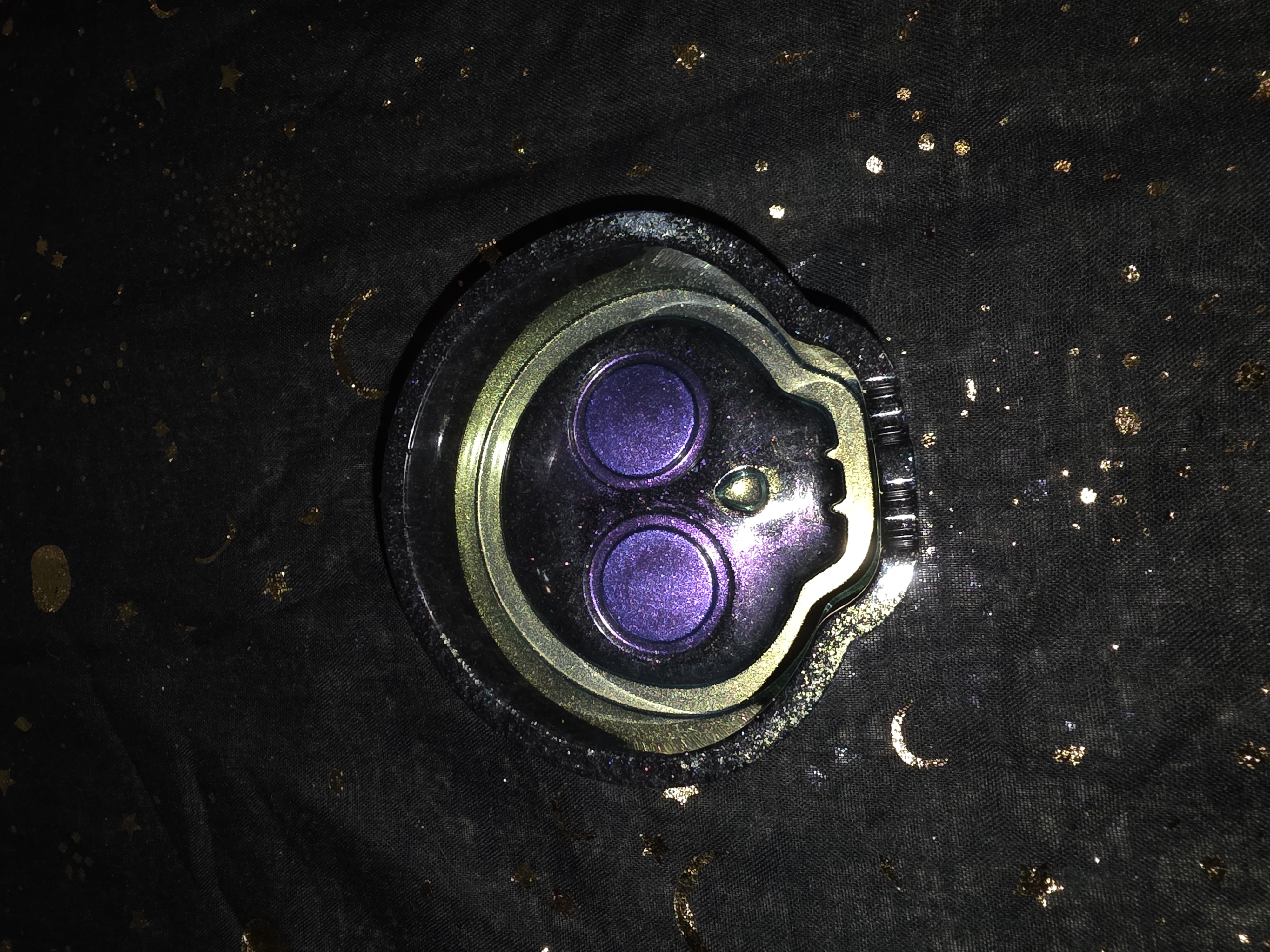 Chromatic Skull Resin Ashtray