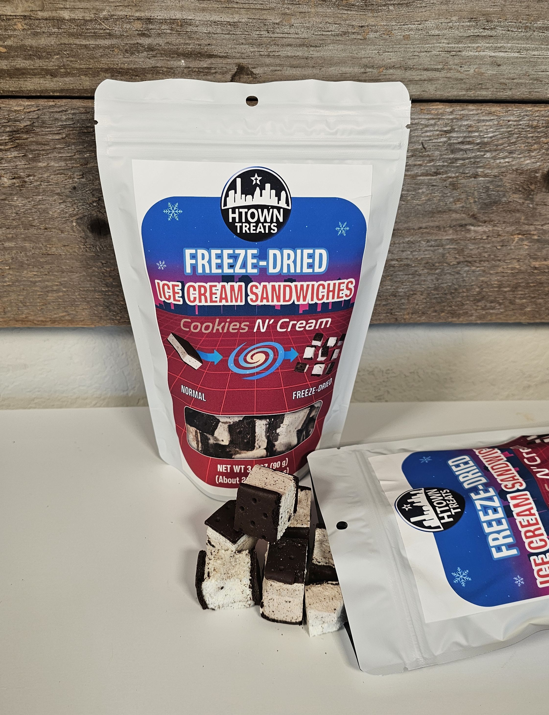 Freeze-Dried Ice Cream Sandwiches Cookies N' Cream