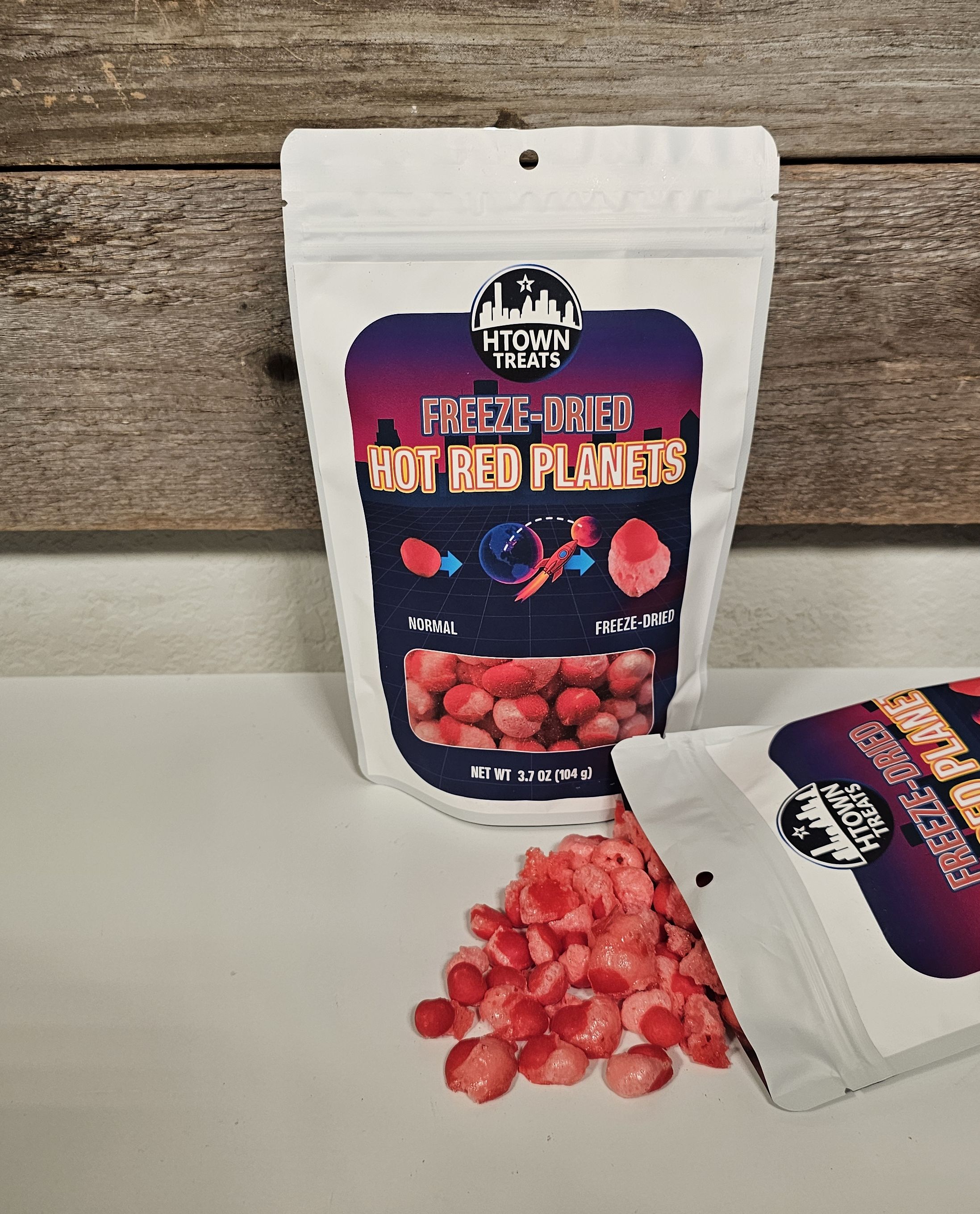 Freeze-Dried Hot Red Planets