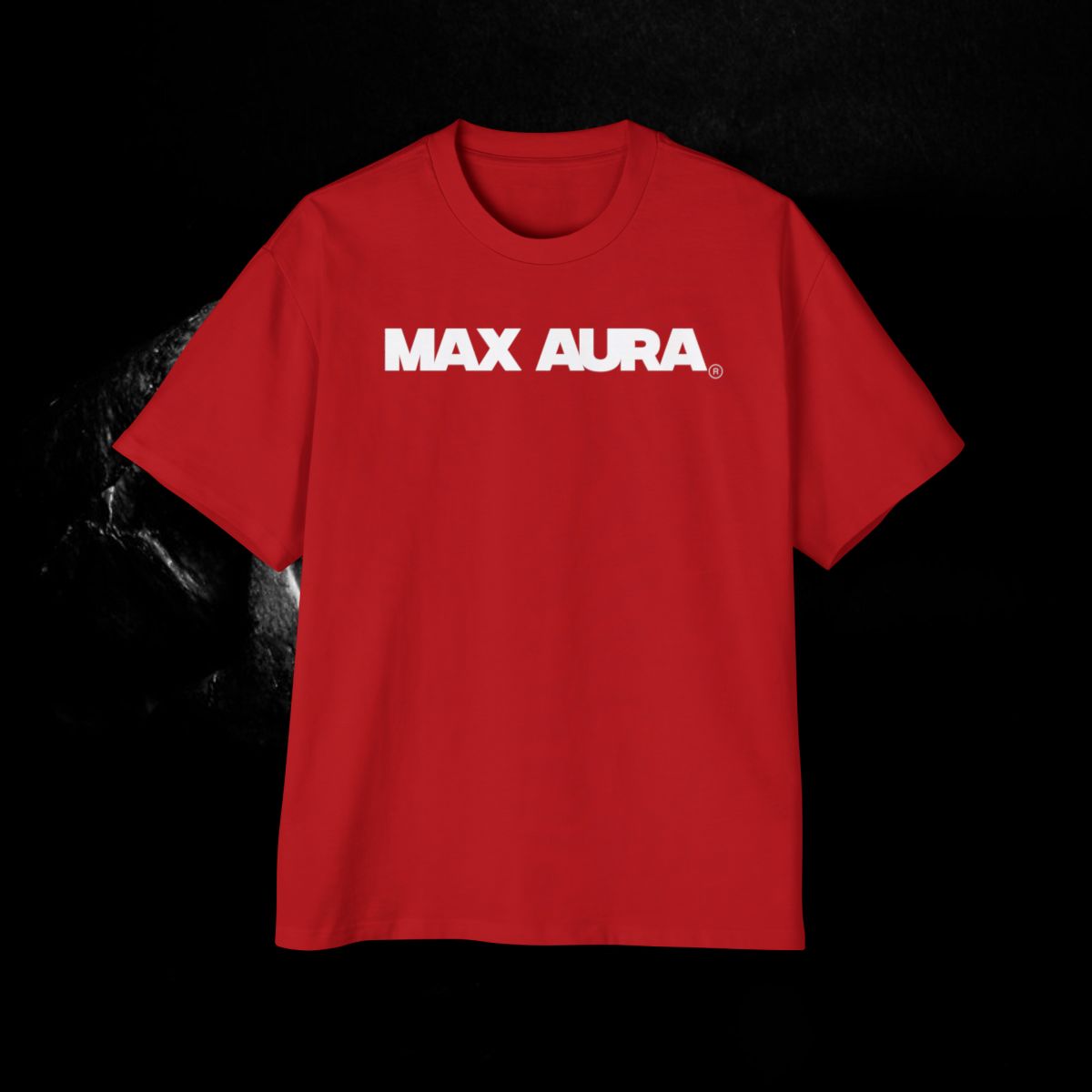 MAX AURA Oversized Graphic T