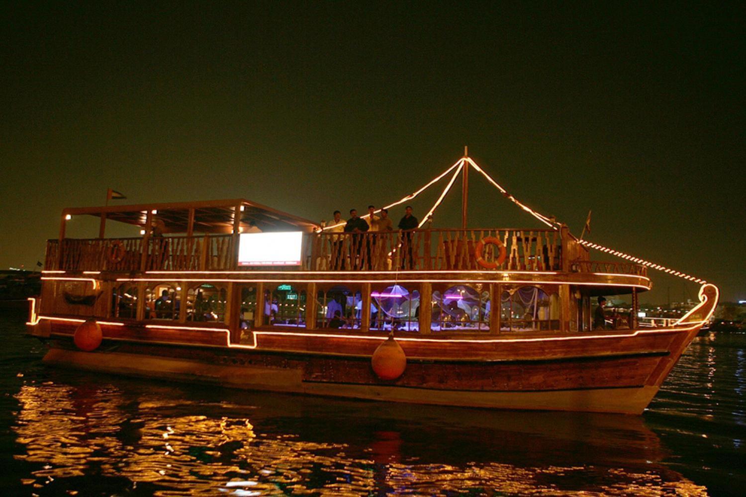 Dhow Cruise Dubai Creek