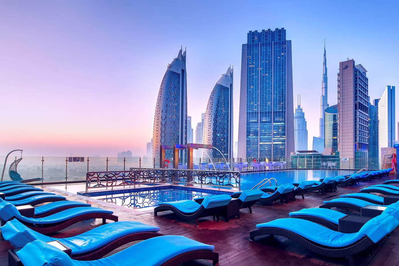 Gevora Hotel - World's Tallest Hotel ✦✦✦✦✧