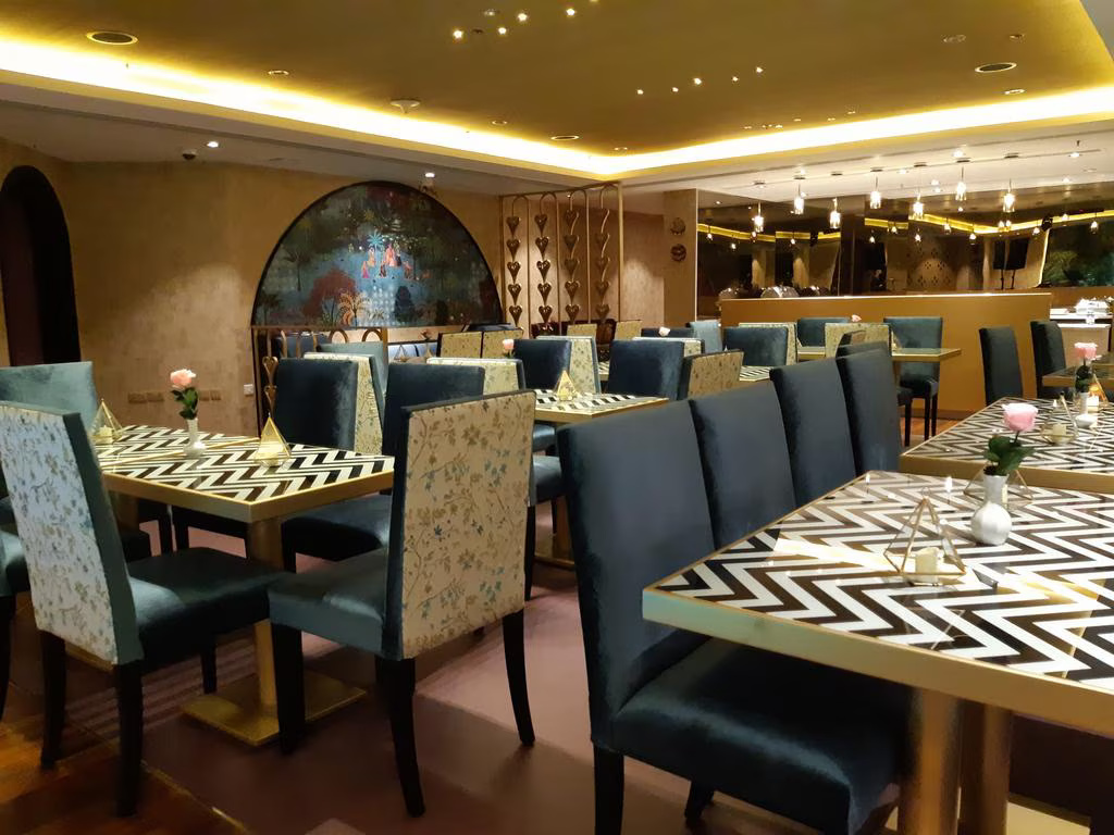 Lotus Grand Hotel ✦✦✦✦✧