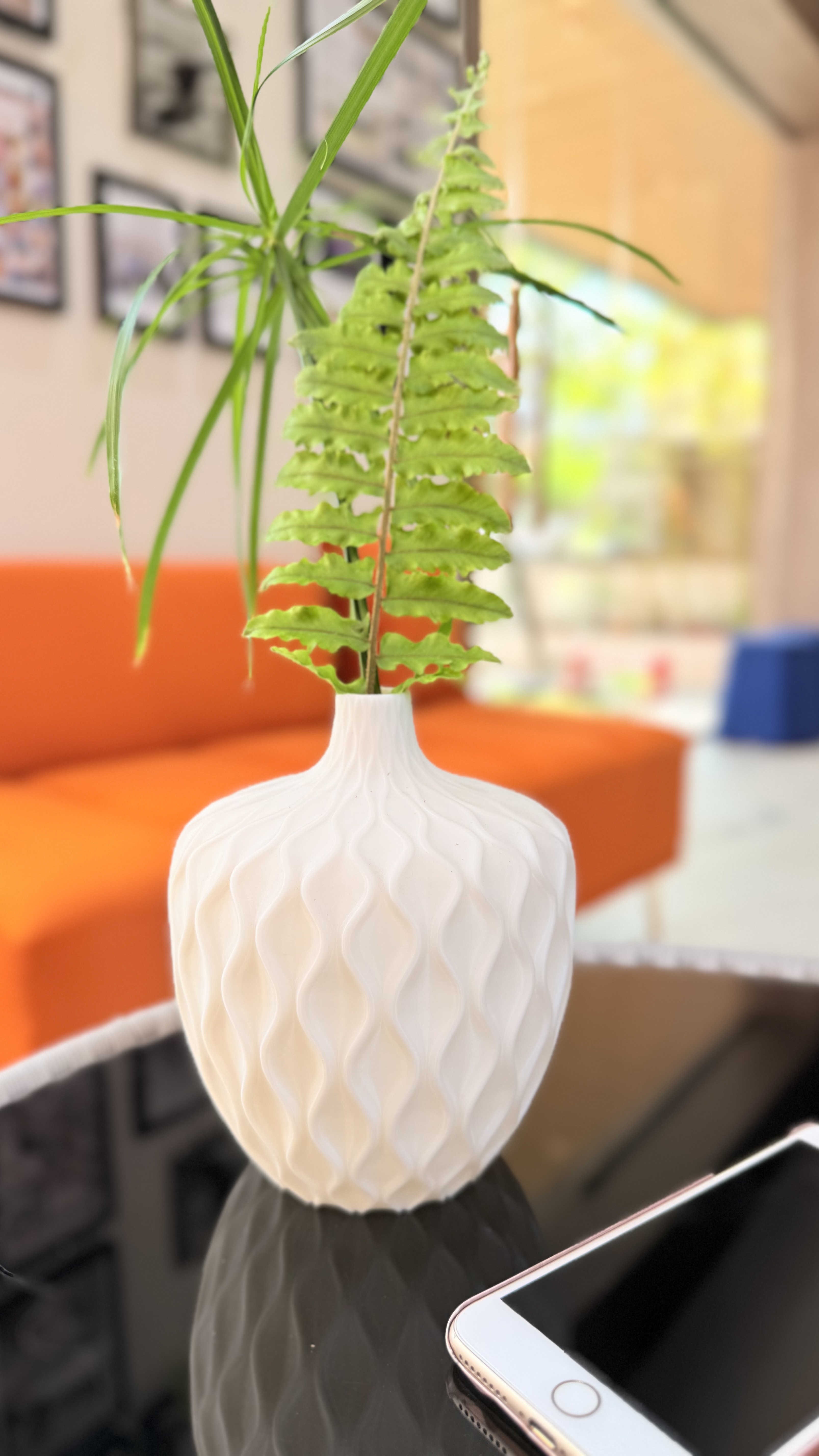 Cross Ribbed Vase 