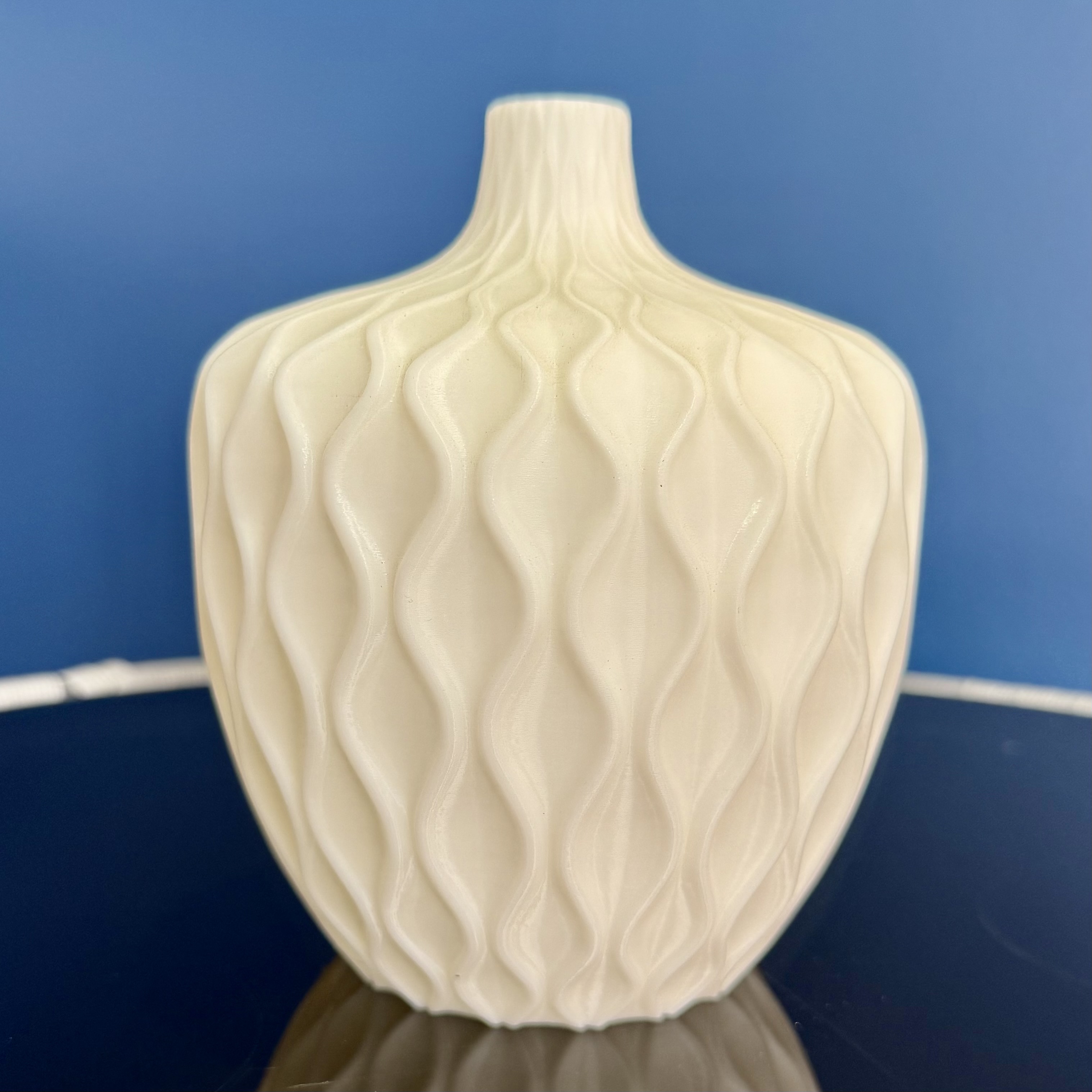 Cross Ribbed Vase 