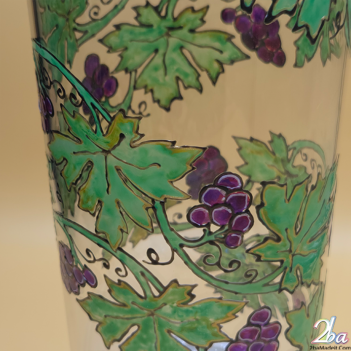 Elegant Handcrafted Glass Art Vase 1001