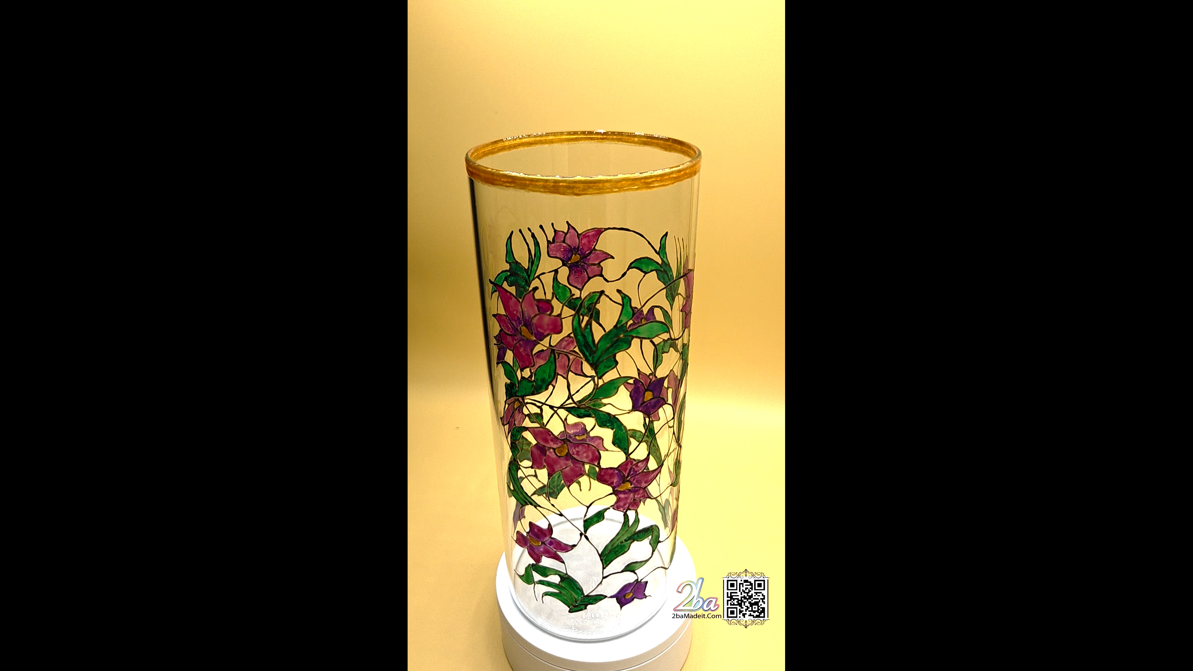 Elegant Handmade Glass Art Vase 9009
