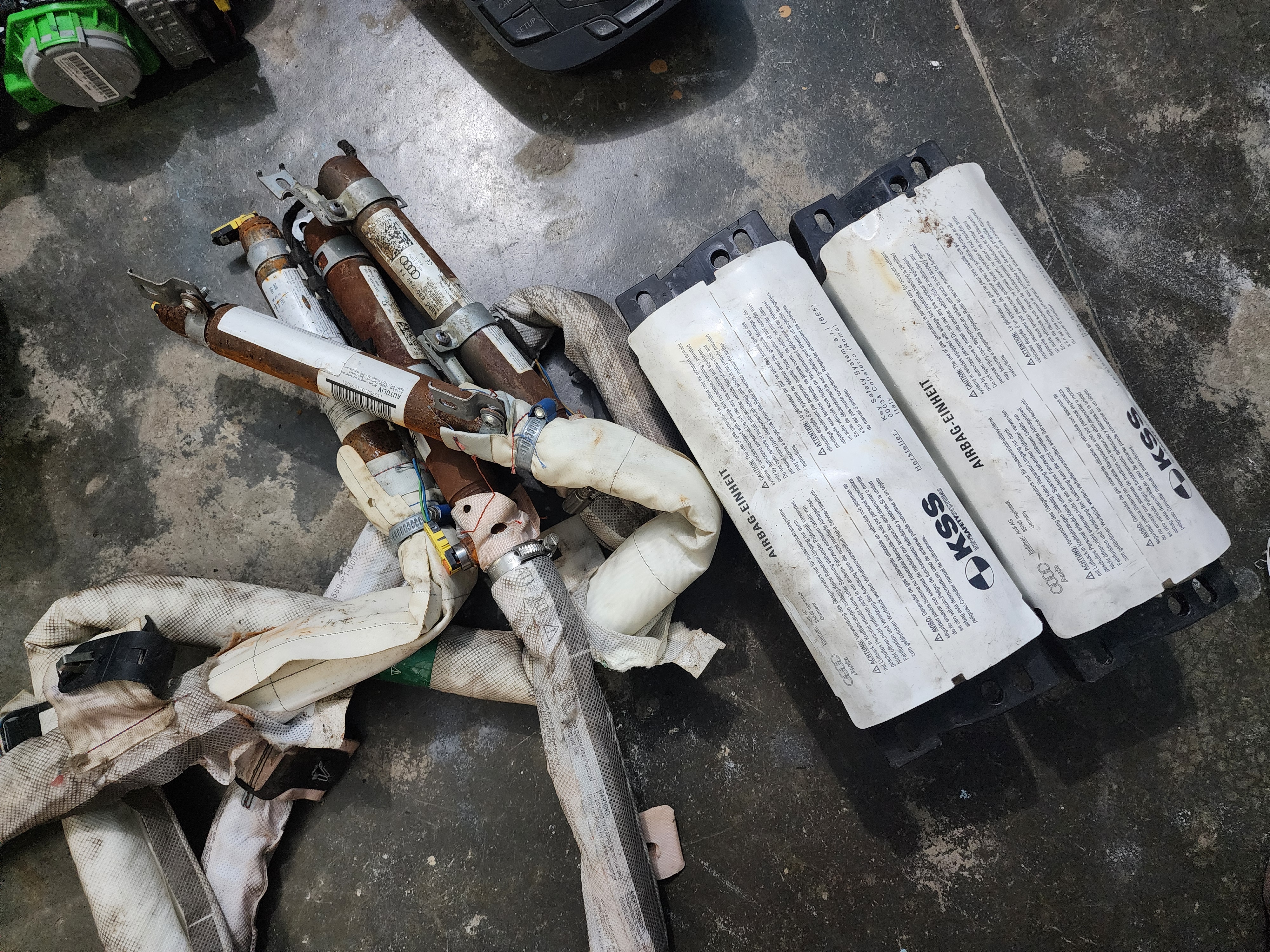 Audi Q5 Electronic Modules and Parts