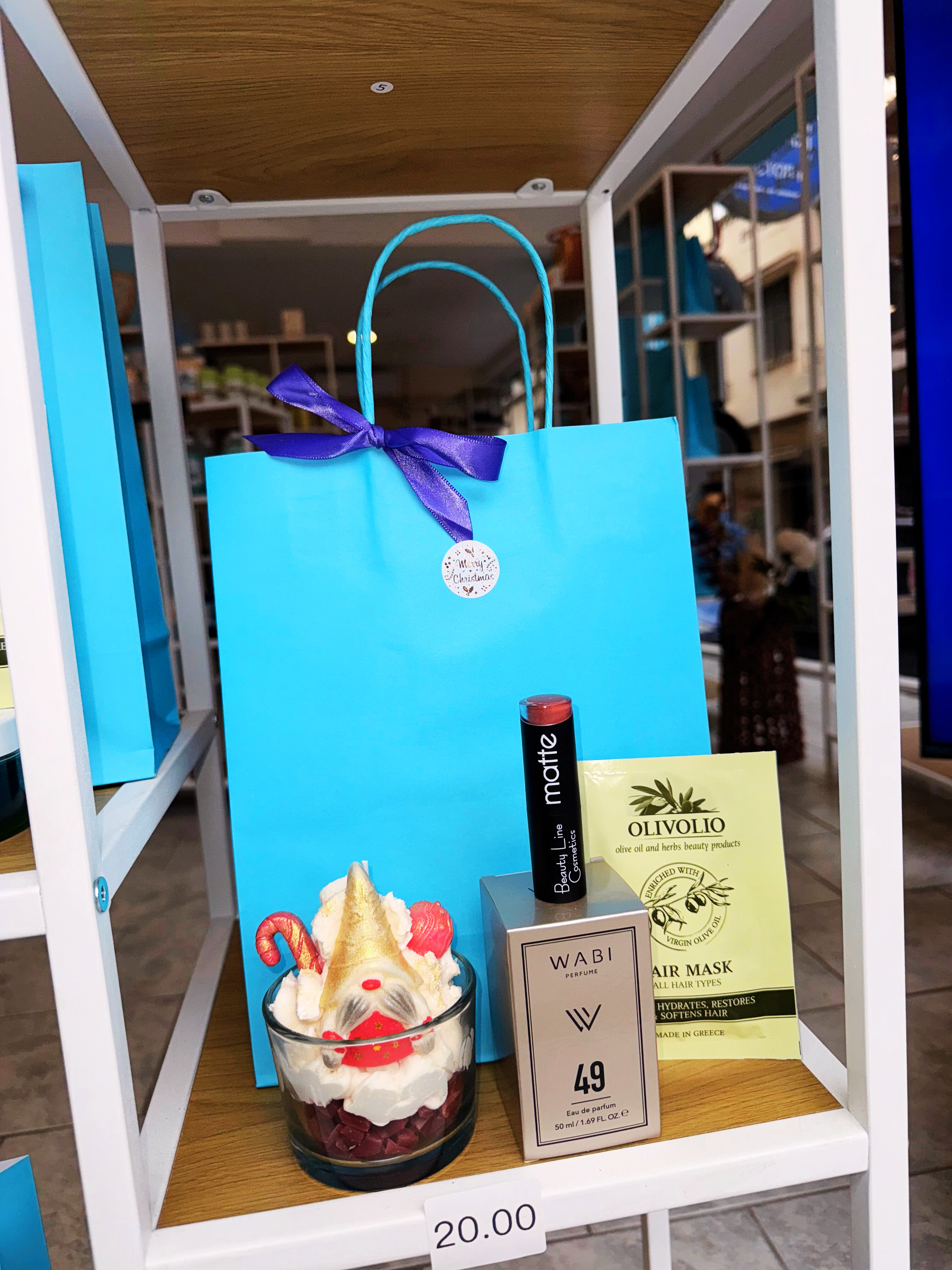 Προσφορά Χριστουγέννων  Κάντε ένα δώρο στον εαυτό σας ή σε κάποιο φίλο σας.  Πακέτα δώρων αξίας από 10€ έως 30€ το κάθε ένα !  Σας συμφέρει!