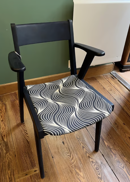 chaise bleu 