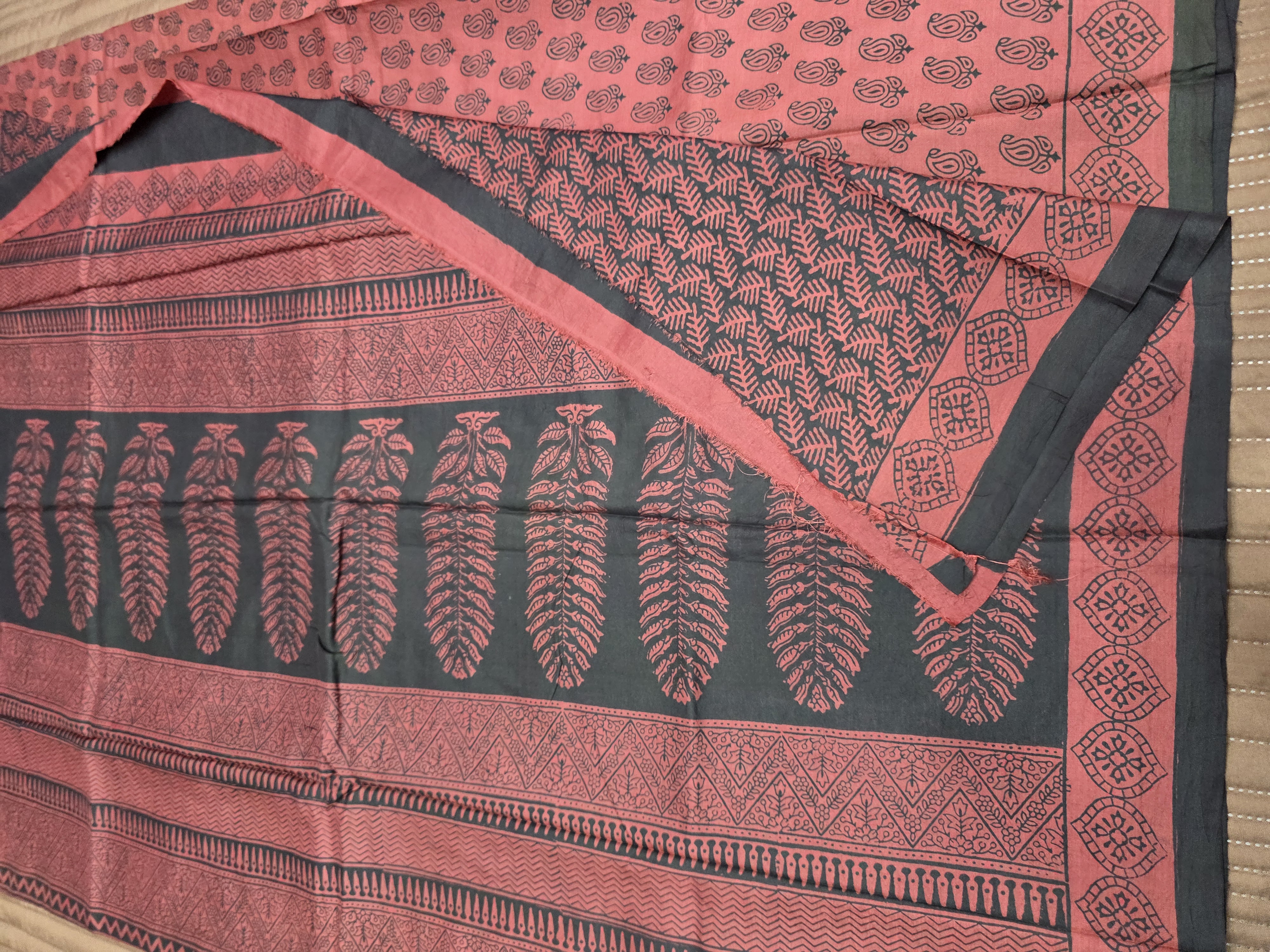 "Handcrafted Mulberry Silk Saree – Authentic Bagh Print by Vasim Khatri "
