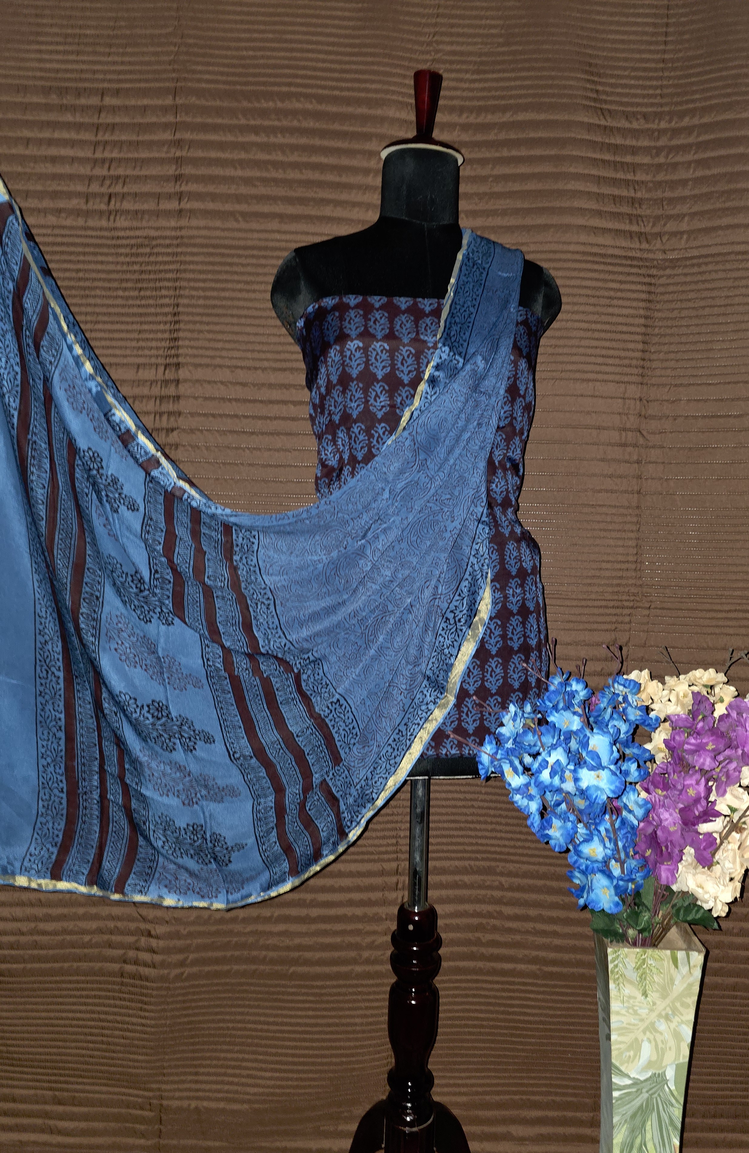 Shantoon Suit with Chinnon Dupatta – 2.5 Meter Each