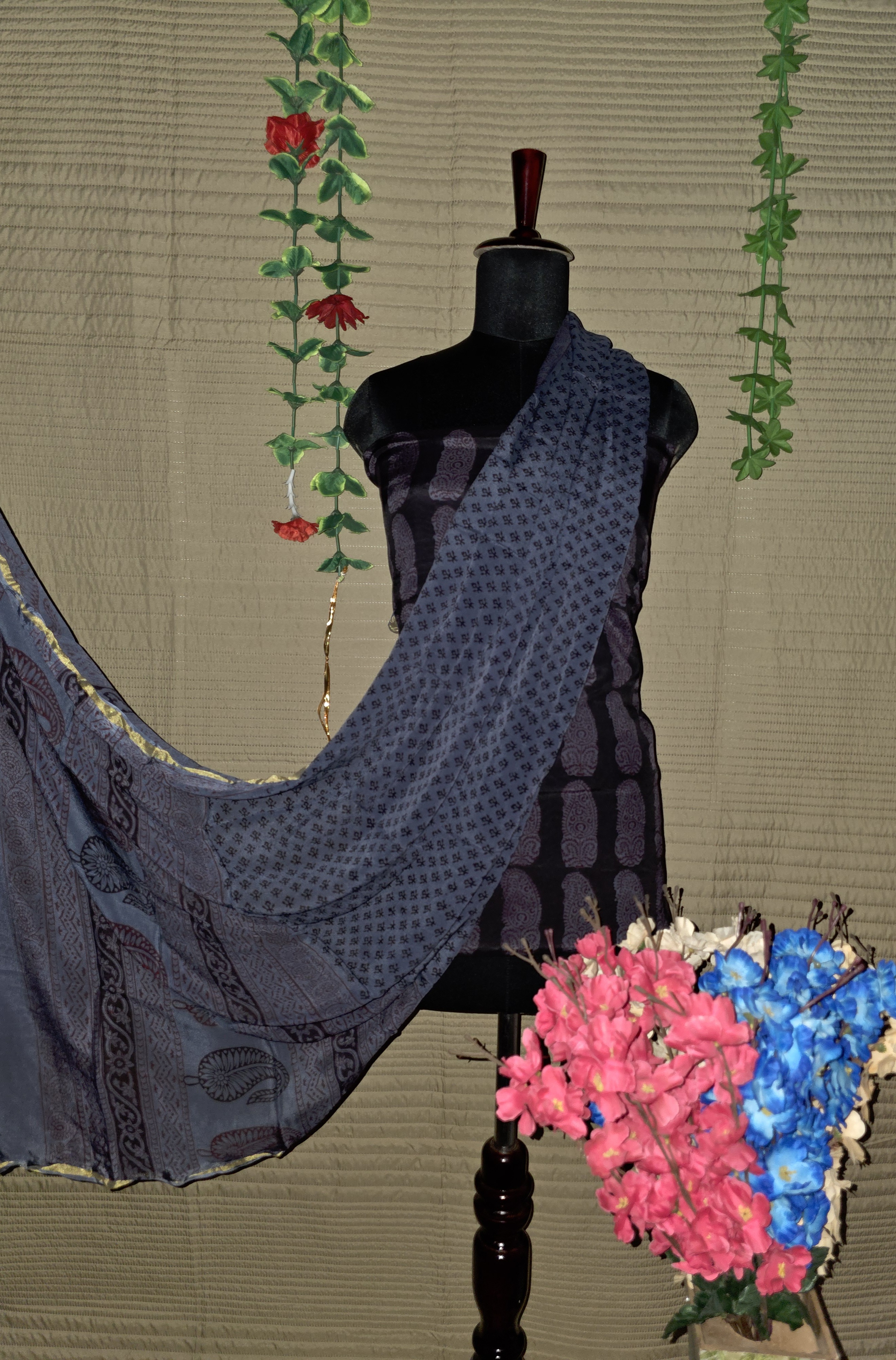 Shantoon Suit with Chinnon Dupatta – 2.5 Meter Each