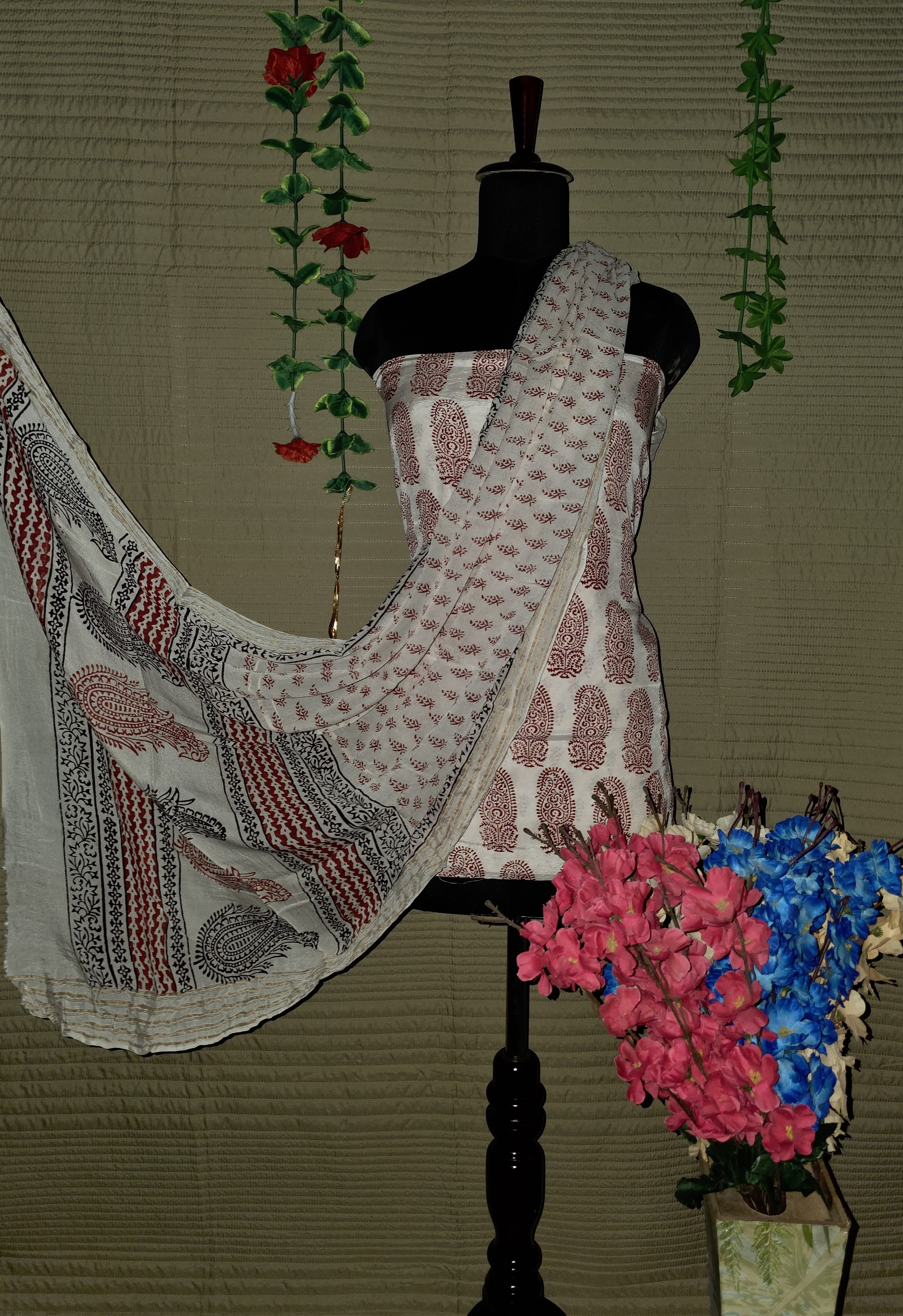 Shantoon Suit with Chinnon Dupatta – 2.5 Meter Each