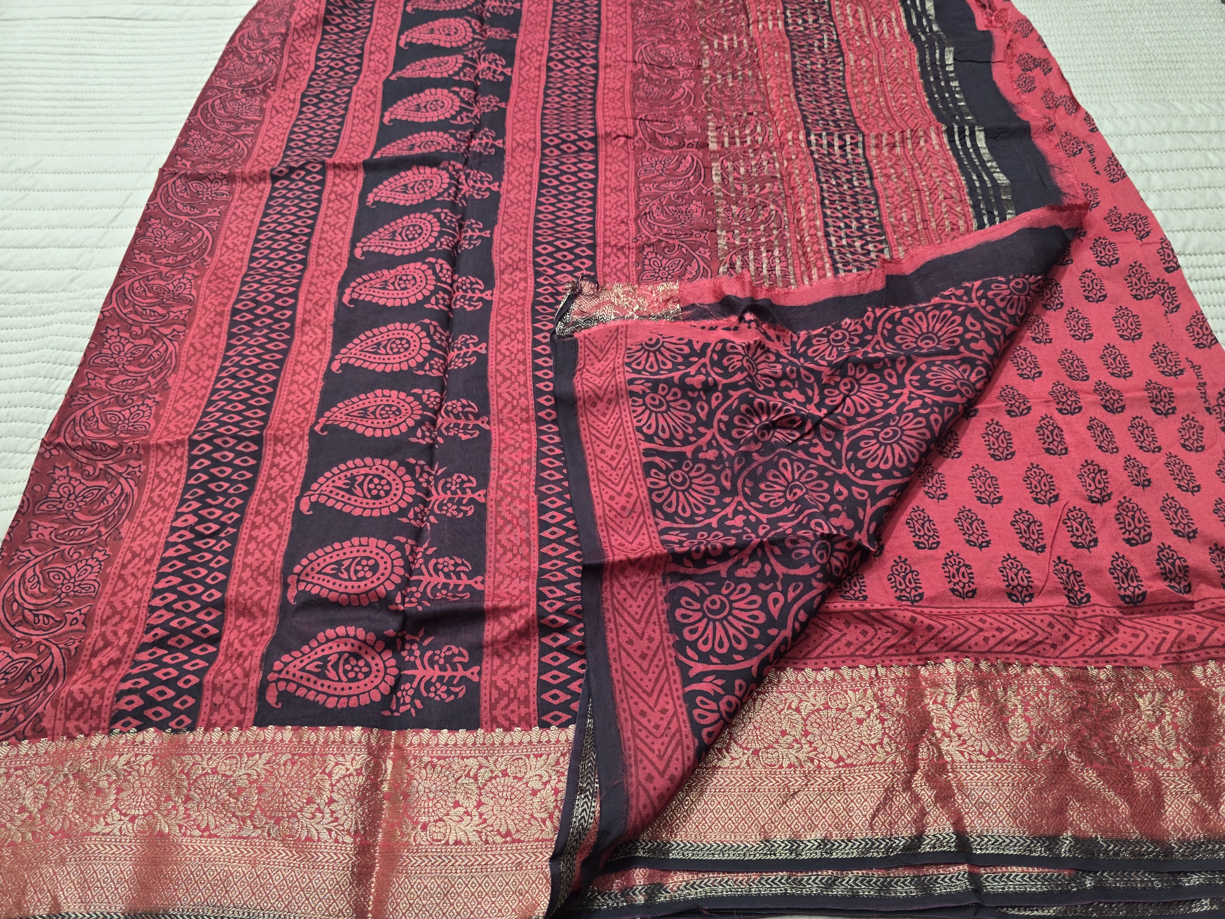 Green and Black Patterned Silk Saree