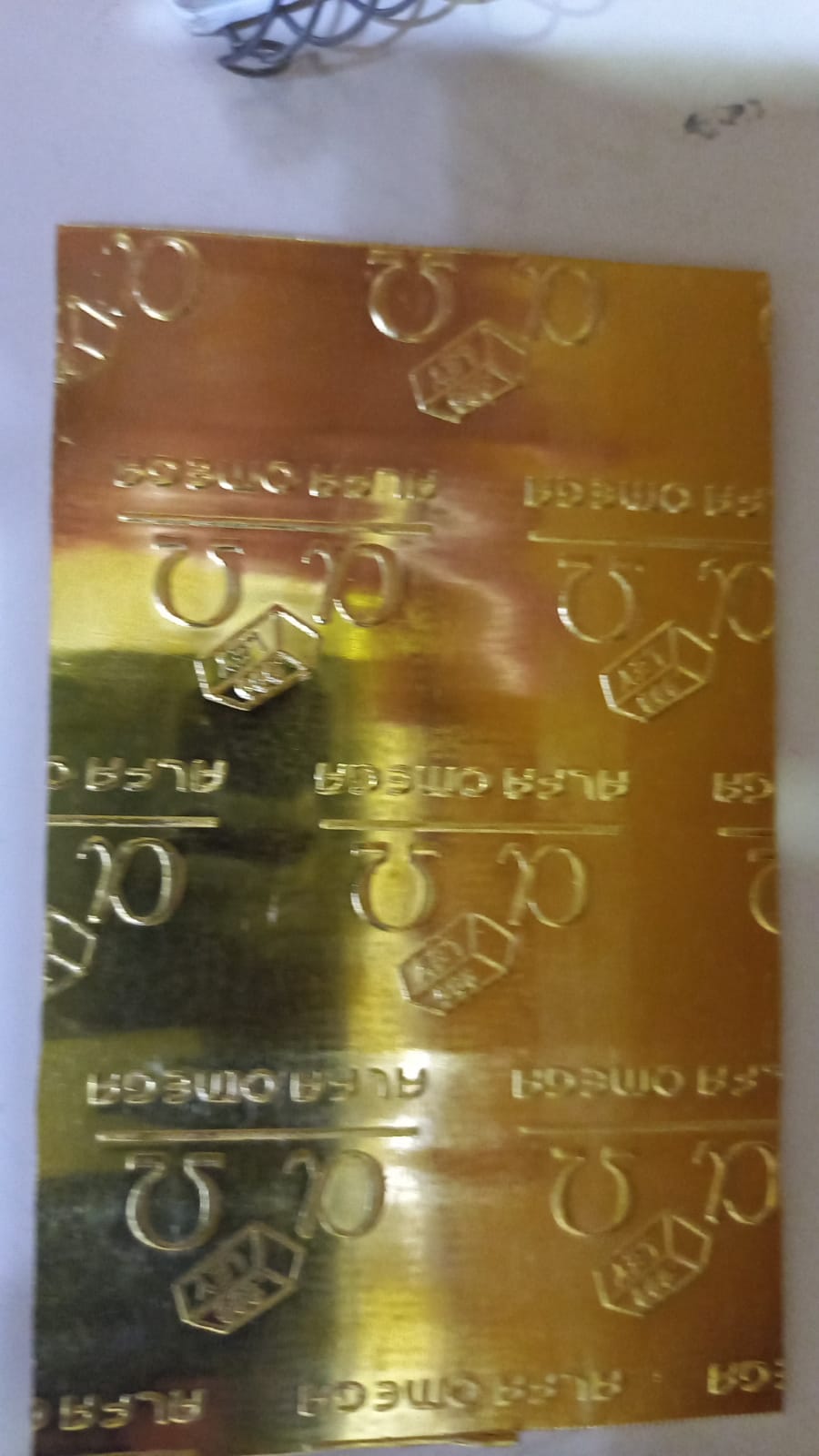 Oro en lamina o lingote