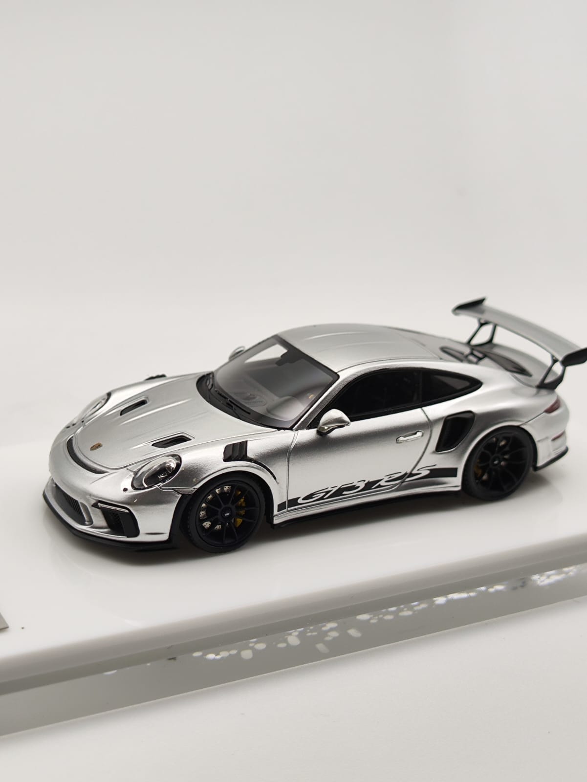 Porsche 991.2 GTR3 RS GT Silver