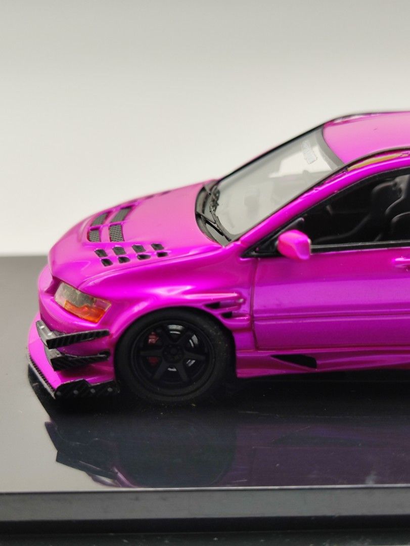 Mitsubishi Evo IX Pink