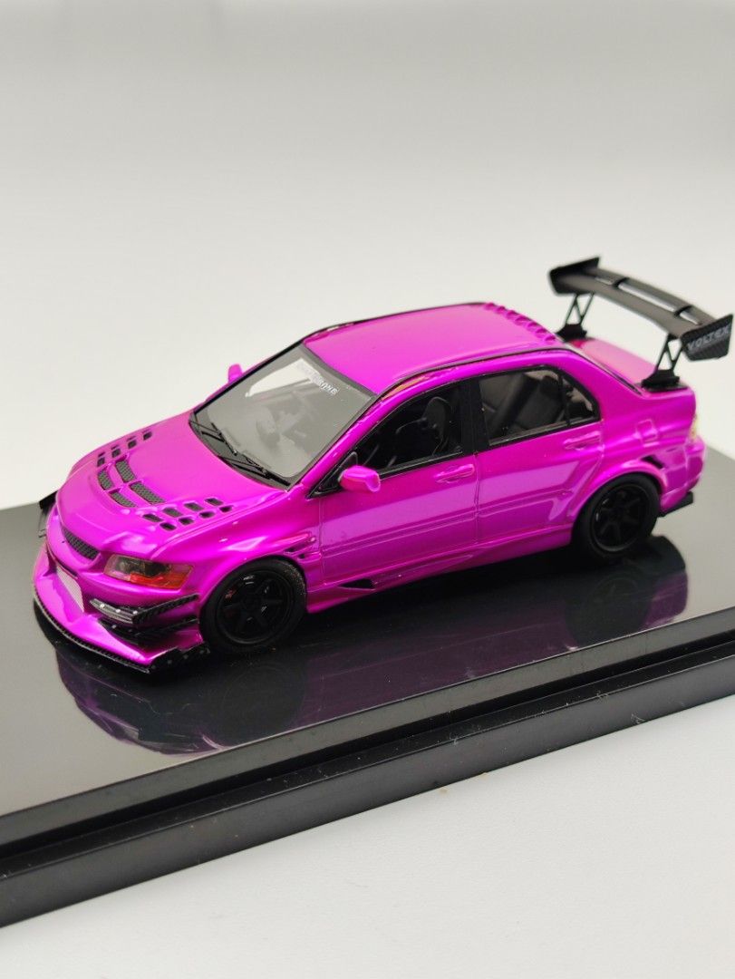Mitsubishi Evo IX Pink