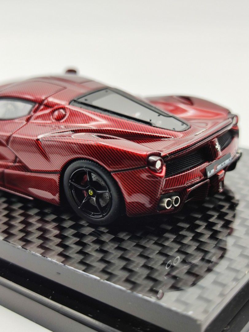Laferrari Red carbon