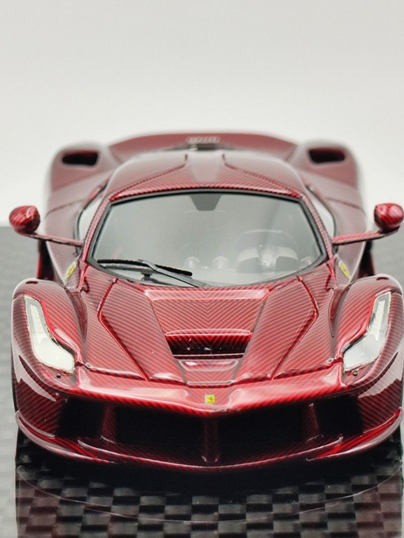 Laferrari Red carbon