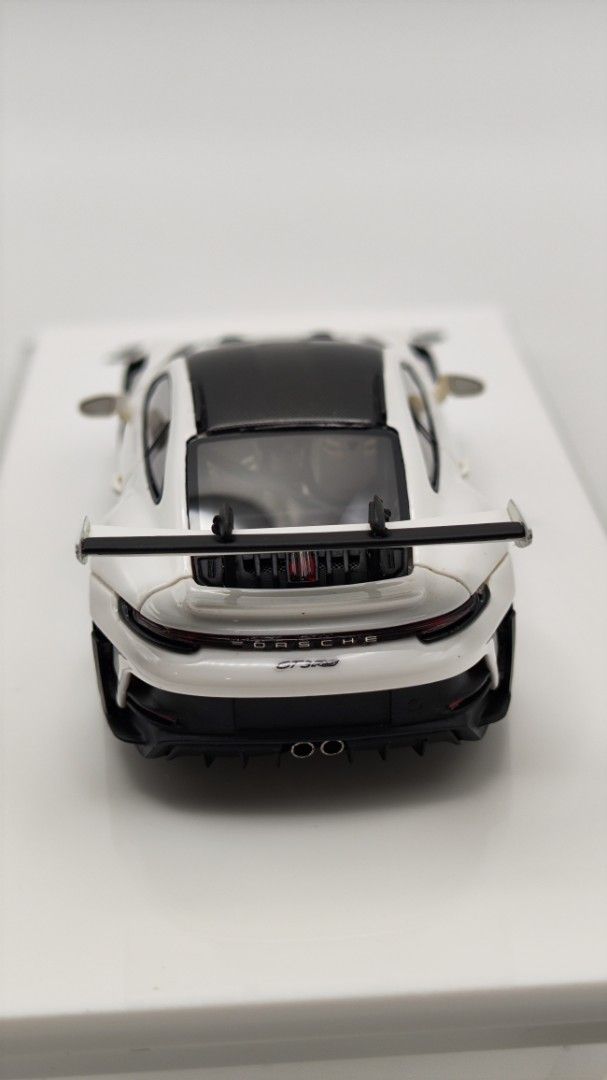 Porsche 911 GT3 RS Panda White