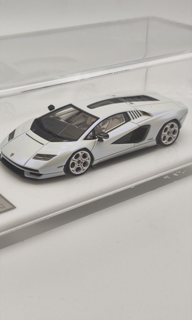 Lamborghini Countach LP800 Blanco Siderale White