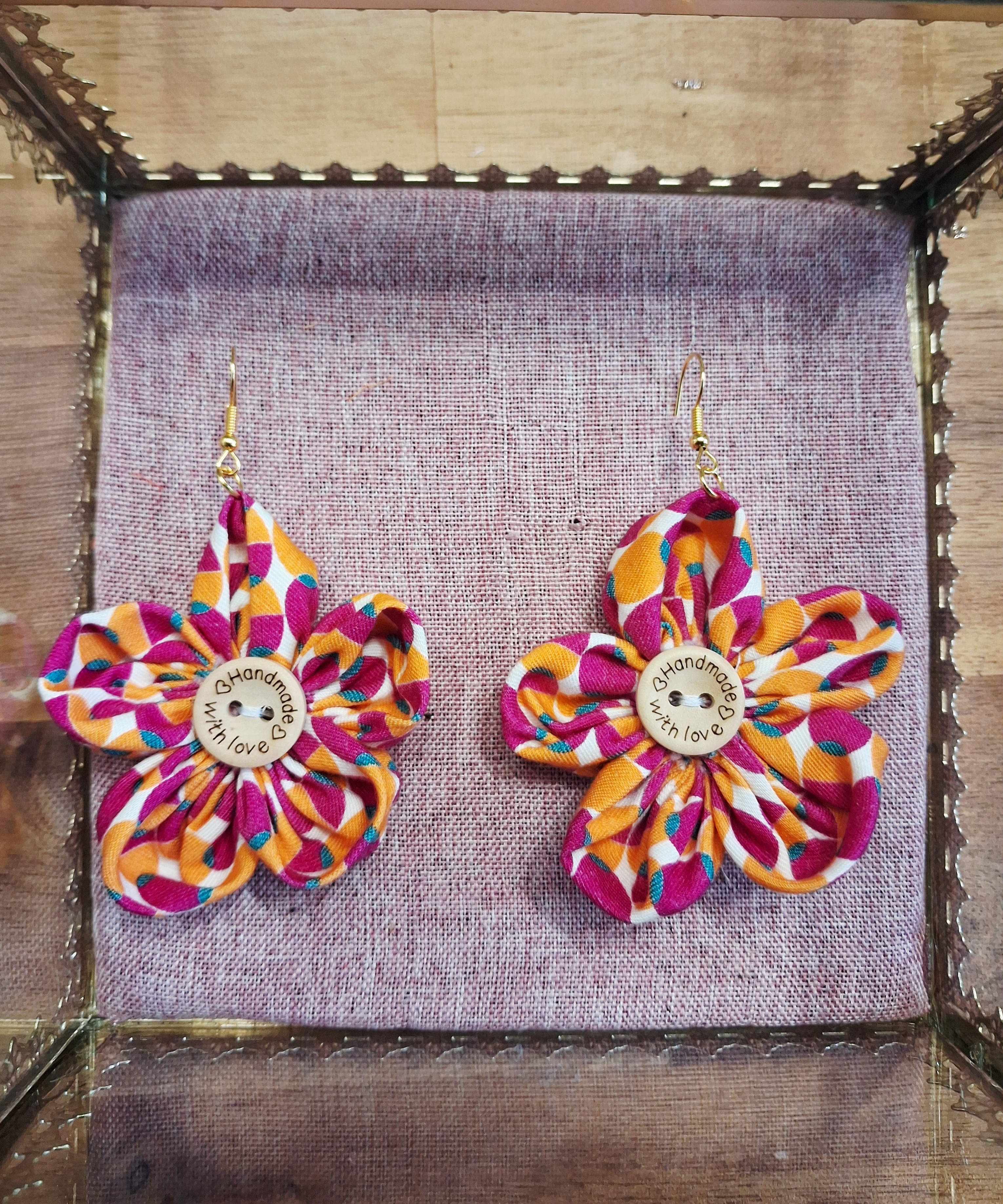 Boucles d'oreilles fleur en tissu – Fait main