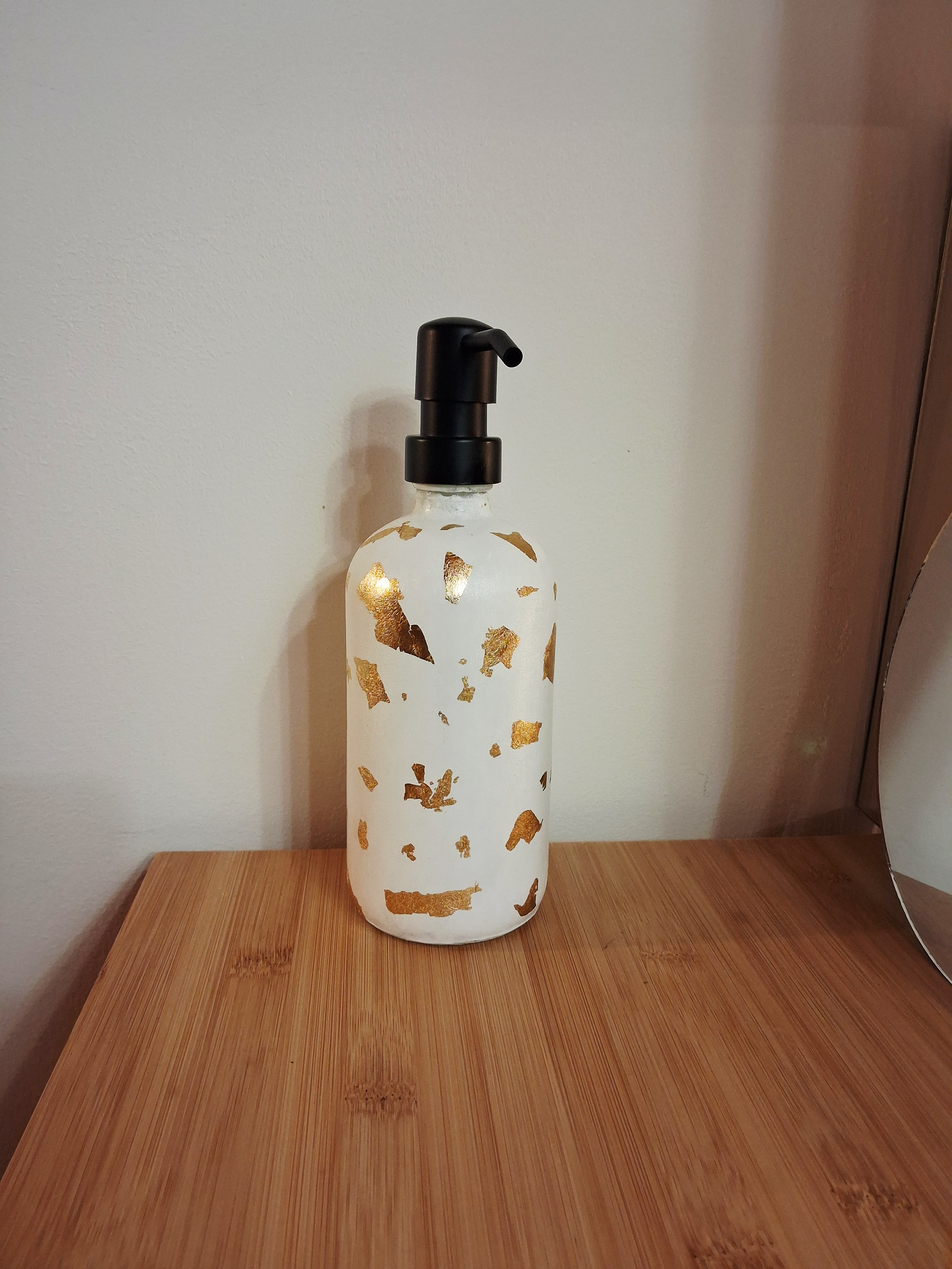 Distributeur de savon décoratif