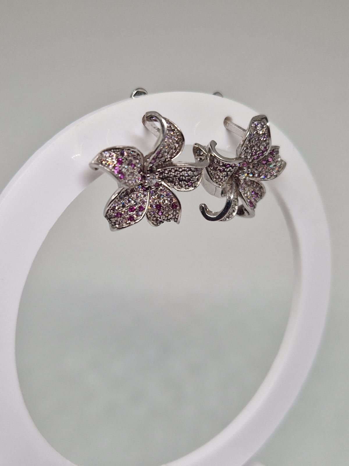 Sterling Silver Earring with a Cubic Zirconia Inlay