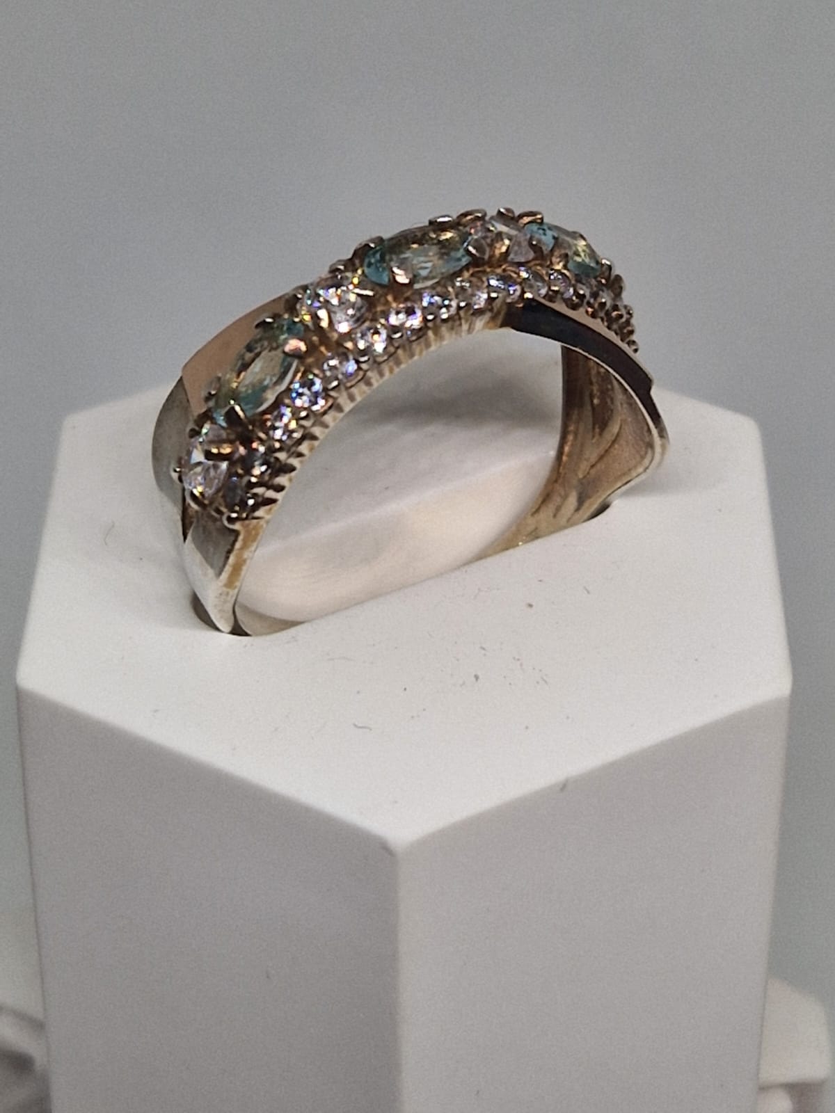 Silver & Golden Ring with a Cubic Zirconia inlay