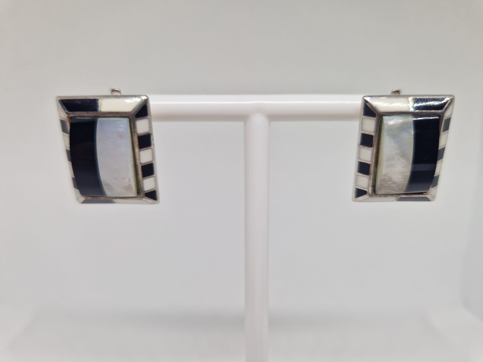 Sterling Silver Earrings with a Agate Inlay