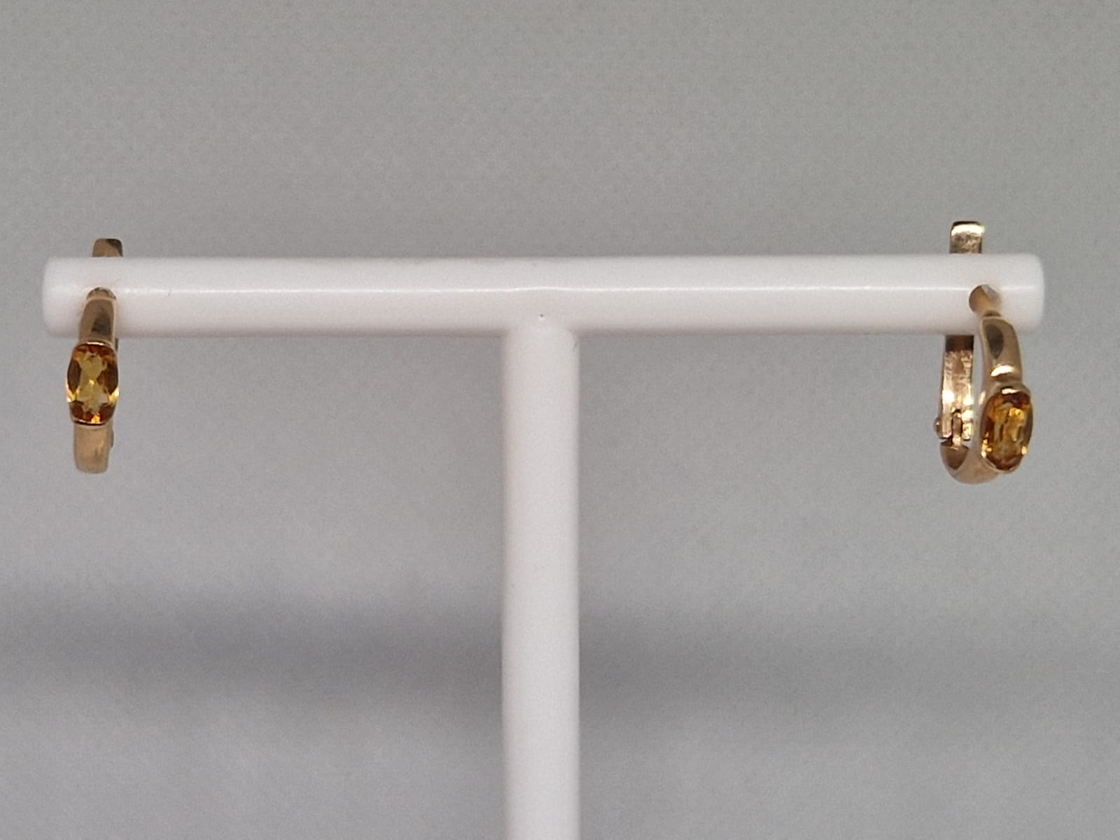 Gold earrings with Citrine 