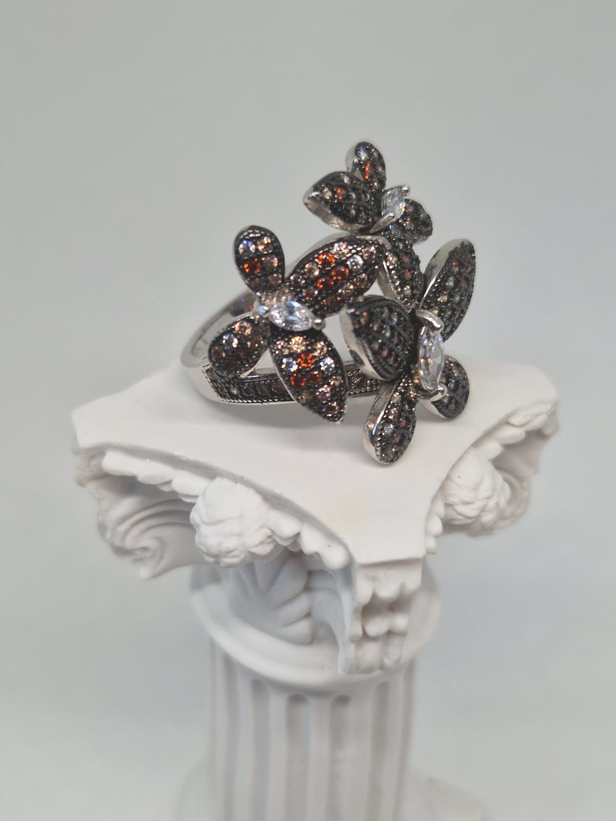 Silver Ring with a Cubic Zirconia inlay