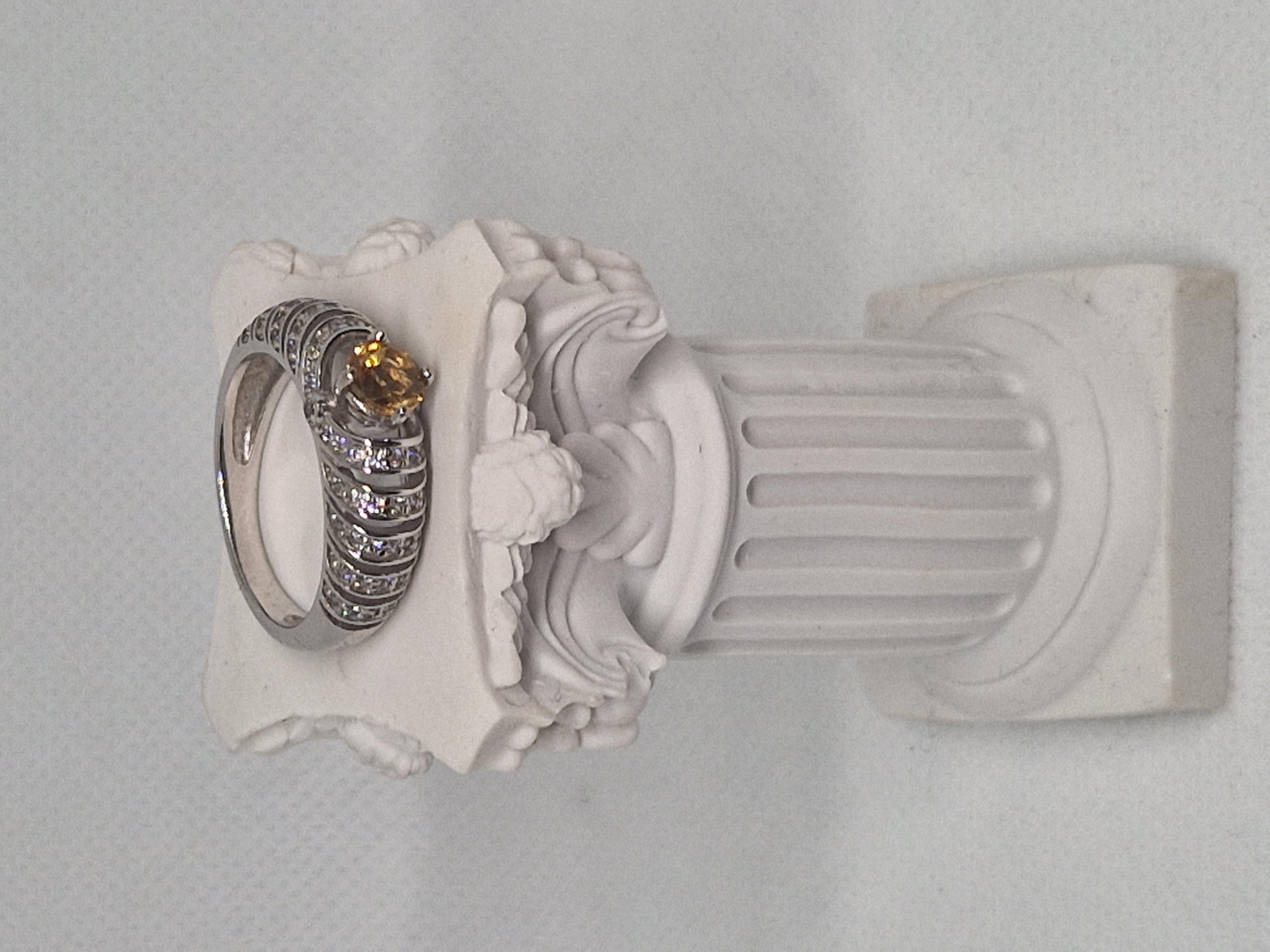 Elegant Gold Ring with Yellow Citrine