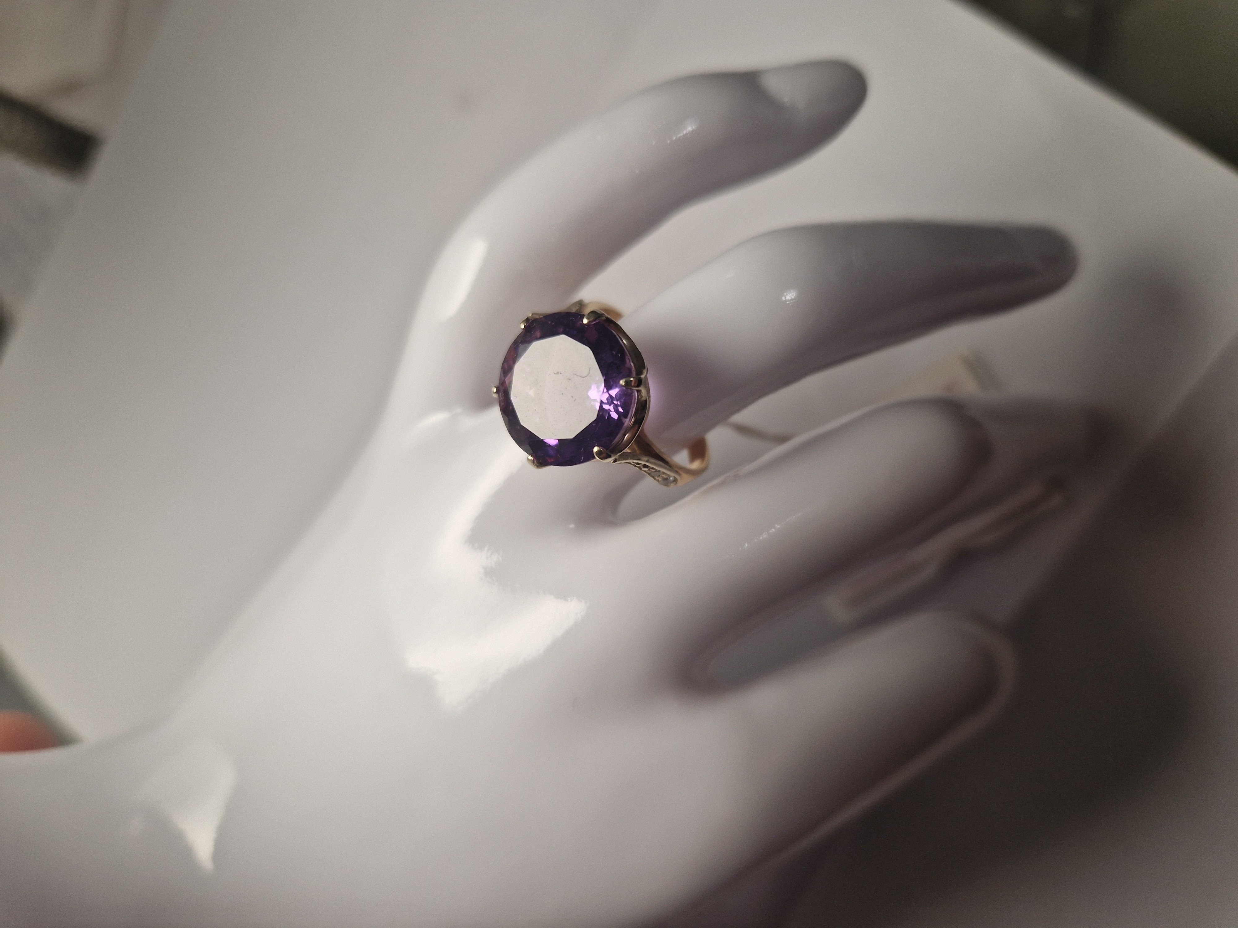 Amethyst Gold Ring