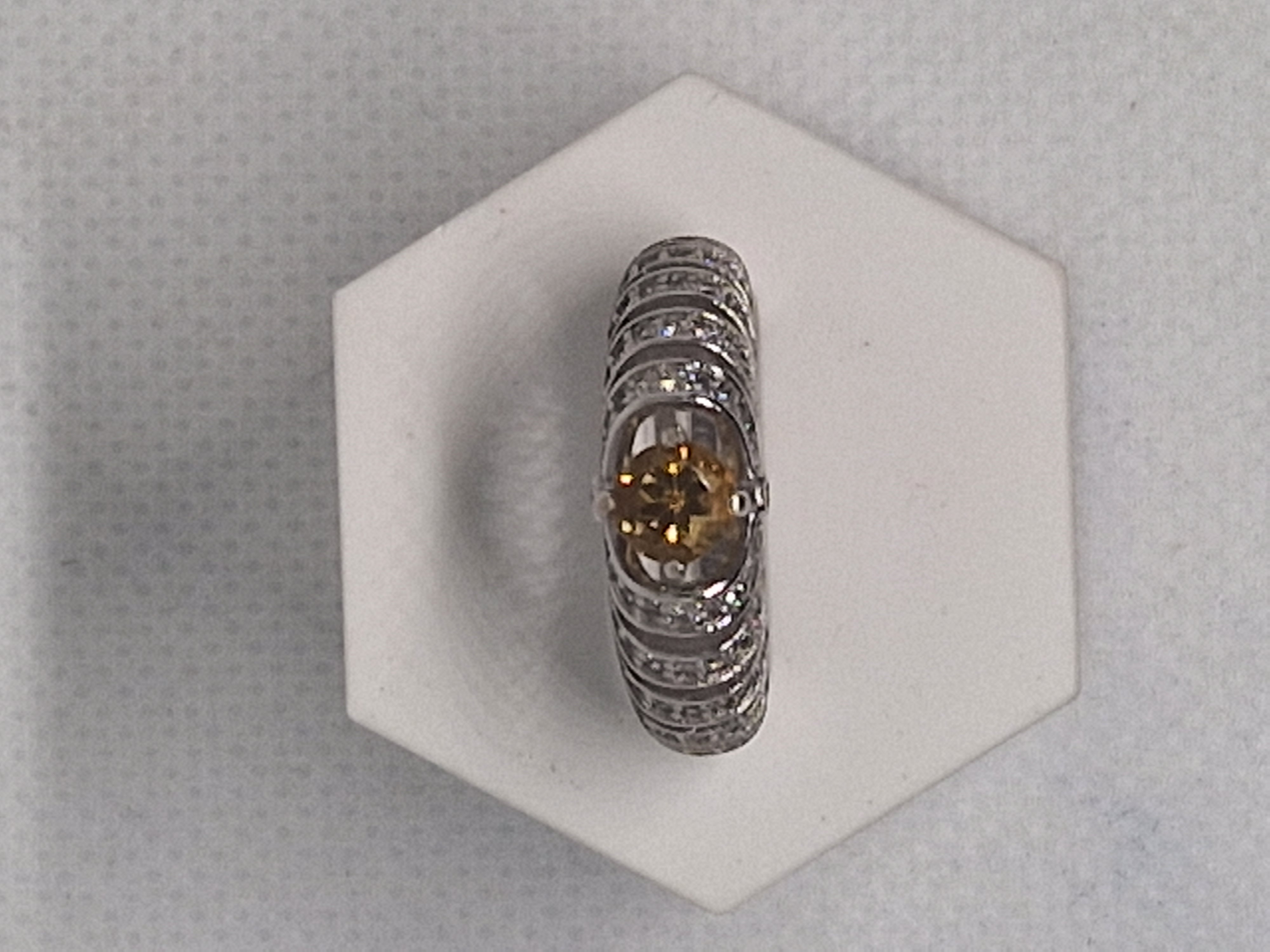 Elegant Gold Ring with Yellow Citrine