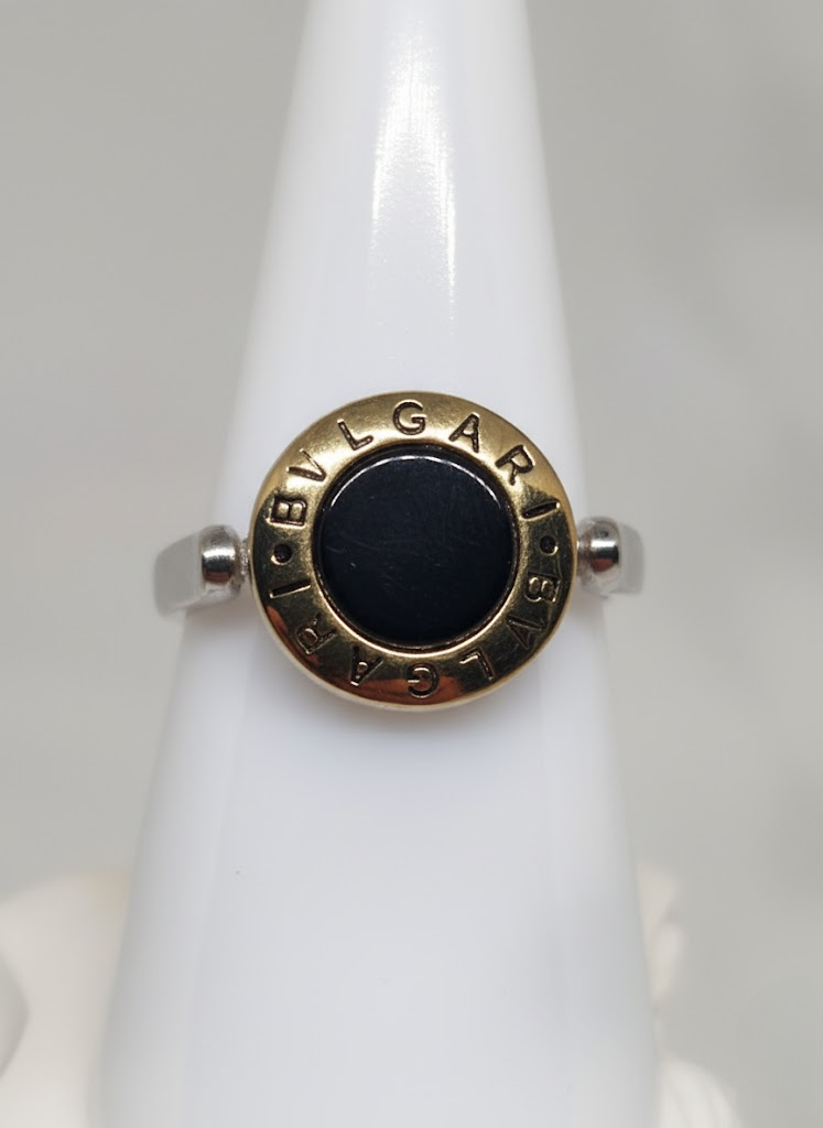 Bvlgari Silver Ring with a Onyx inlay