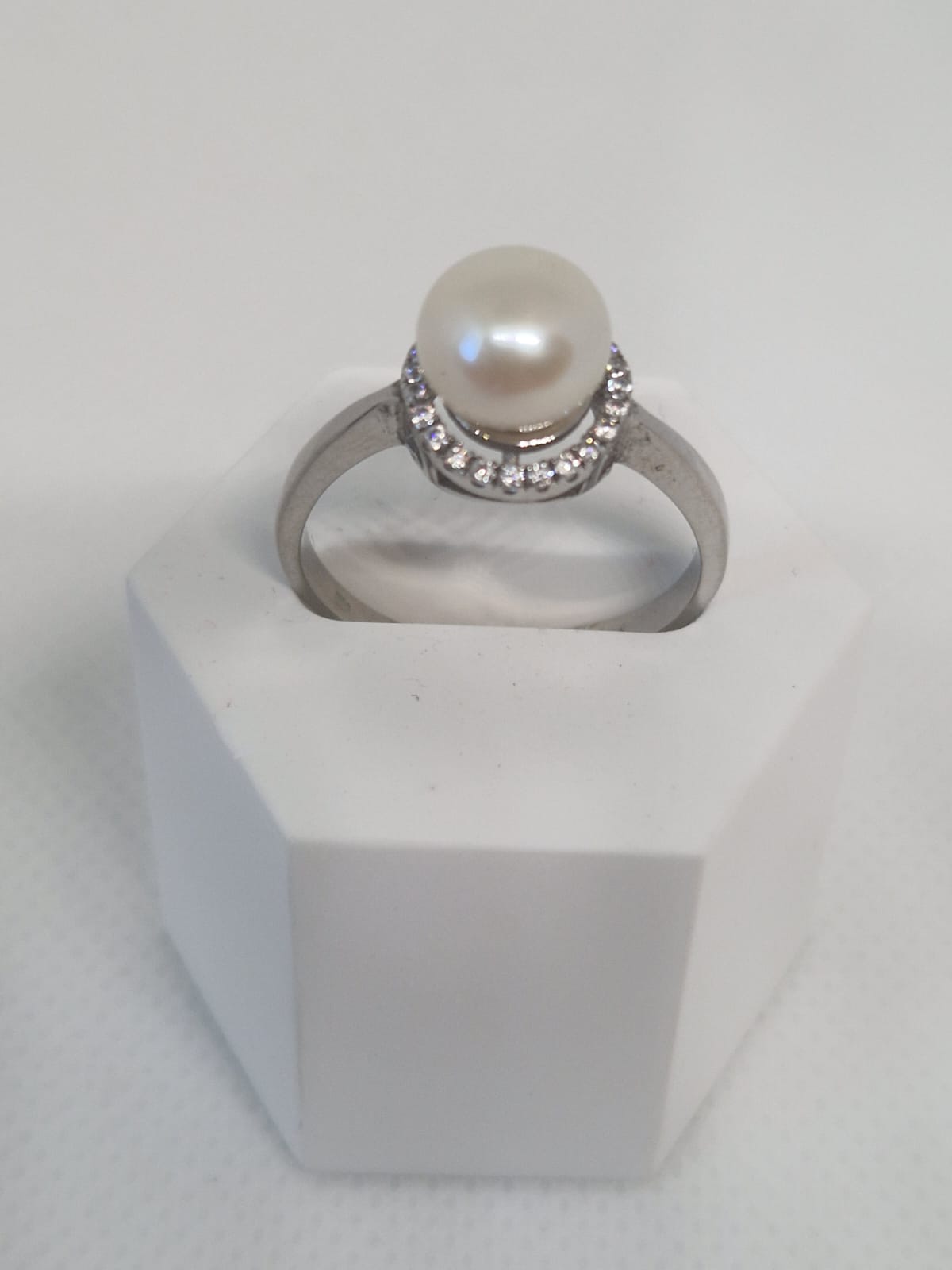 Elegant Pearl and Cubic Zirconia Ring