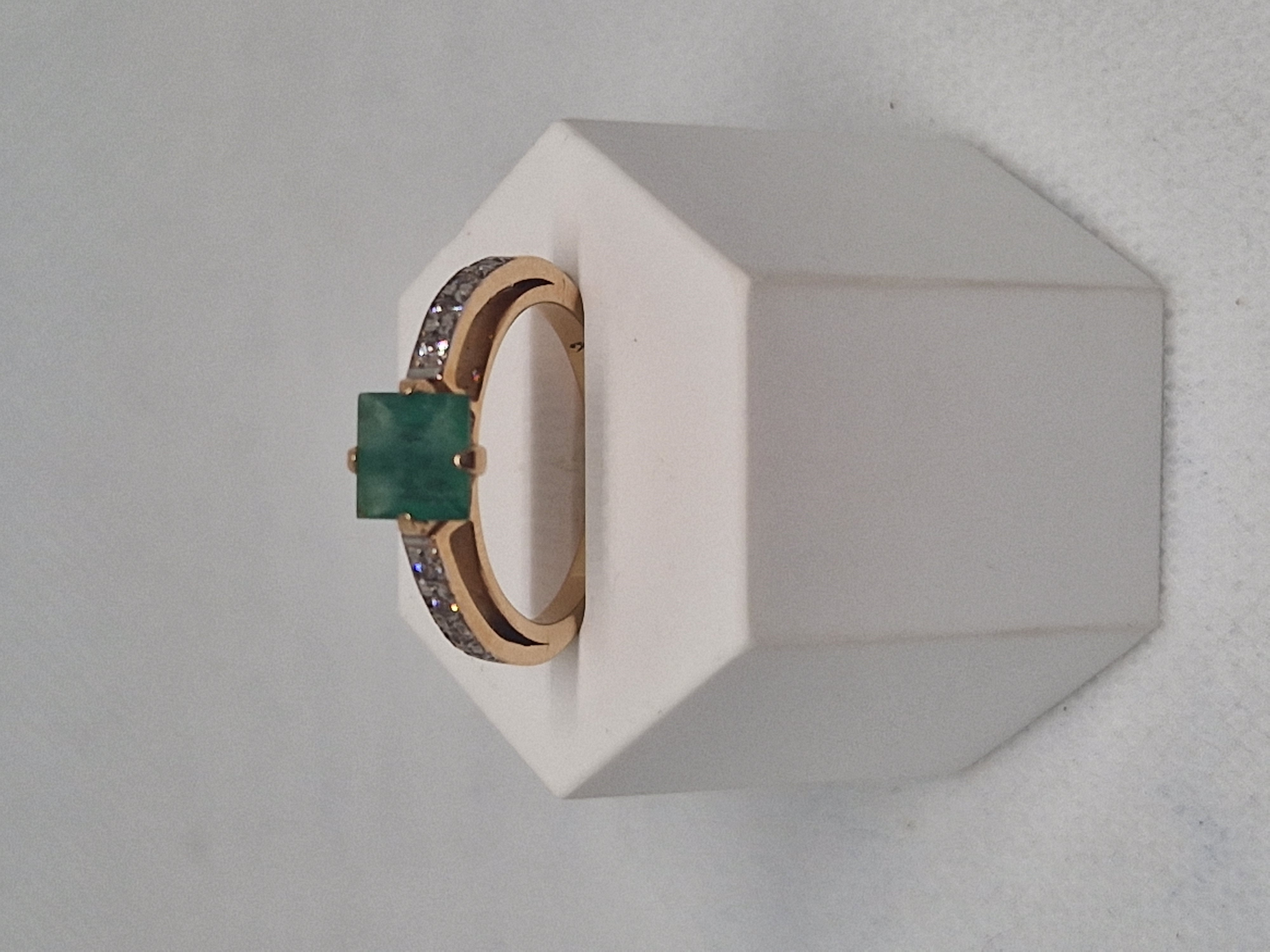 Emerald Gold Ring