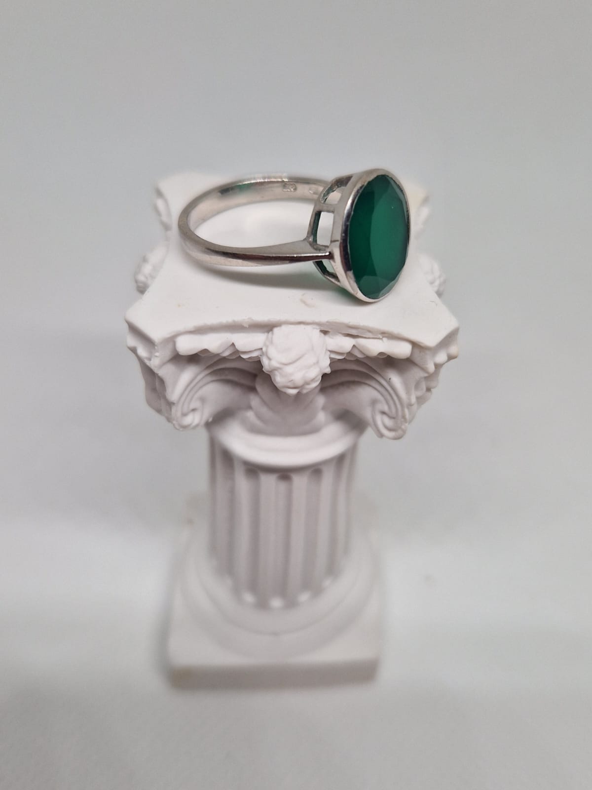 Sterling Silver Ring with a Agate inlay