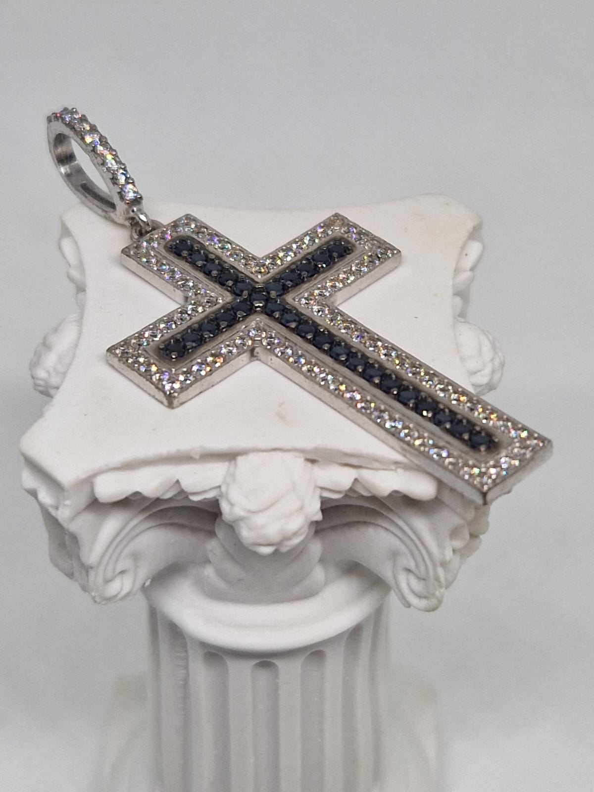 Silver Cross Pendant with a Cubic Zirconia inlay 3