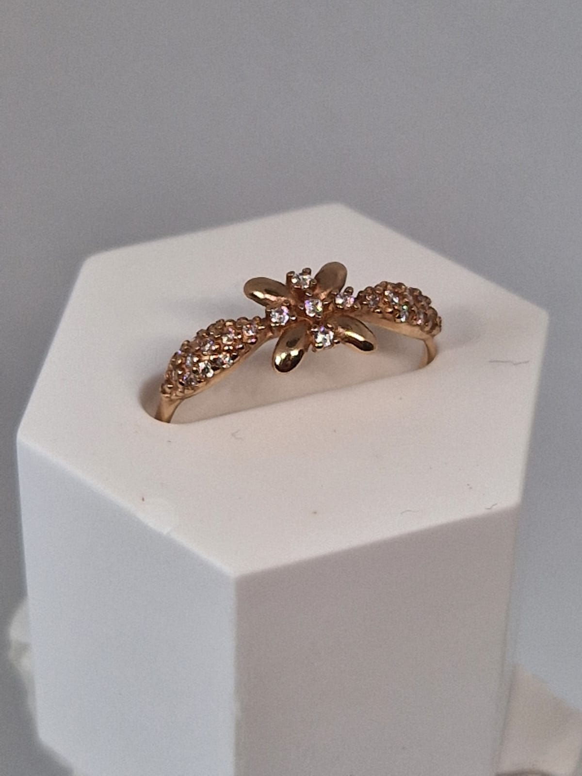 Gold Flower Ring 