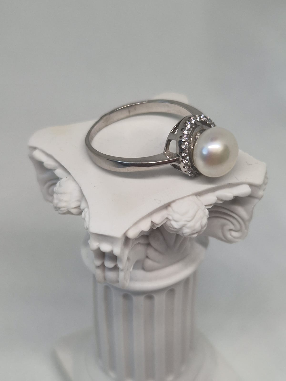 Elegant Pearl and Cubic Zirconia Ring