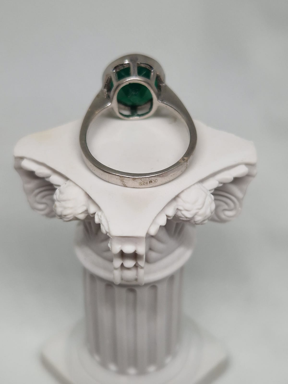 Sterling Silver Ring with a Agate inlay