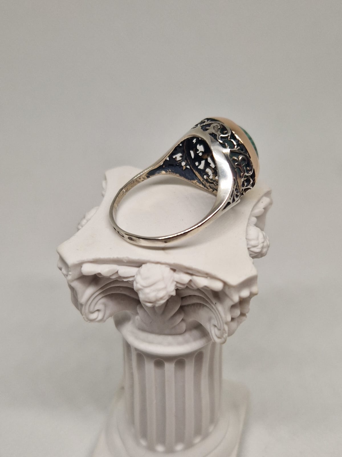 Silver & Golden Ring with an Imitation Malachite inlay