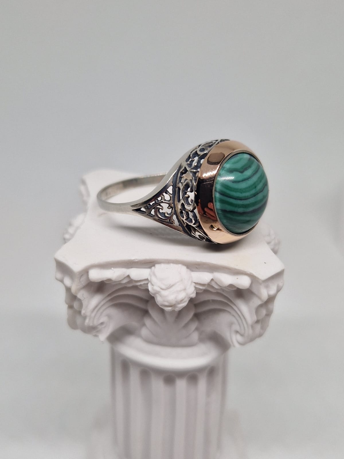 Silver & Golden Ring with an Imitation Malachite inlay