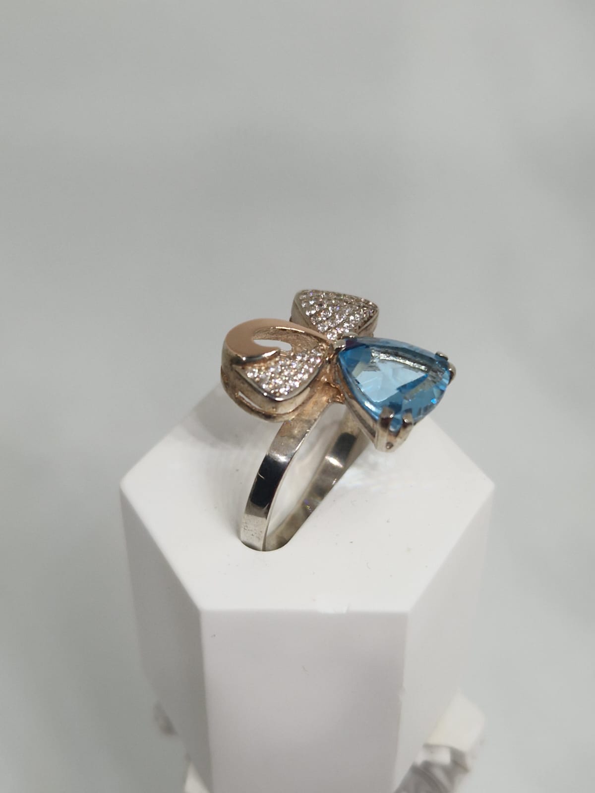 Silver & Golden Ring with a Cubic Zirconia and Topaz inlay