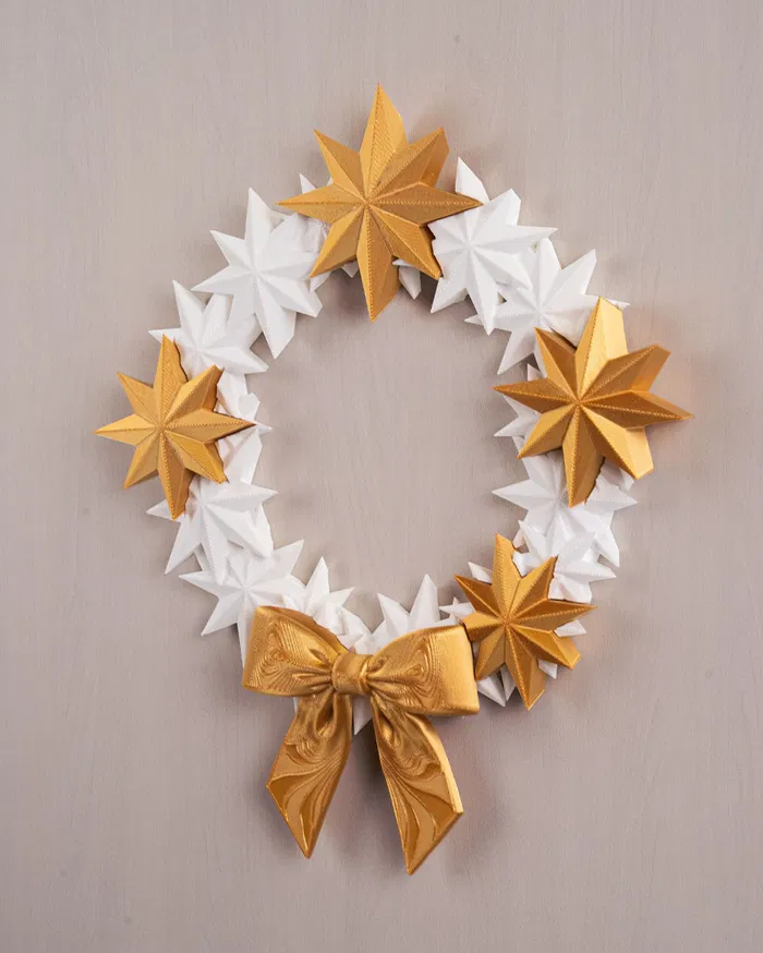 Starry Christmas Wreath – 3D Crochet Style