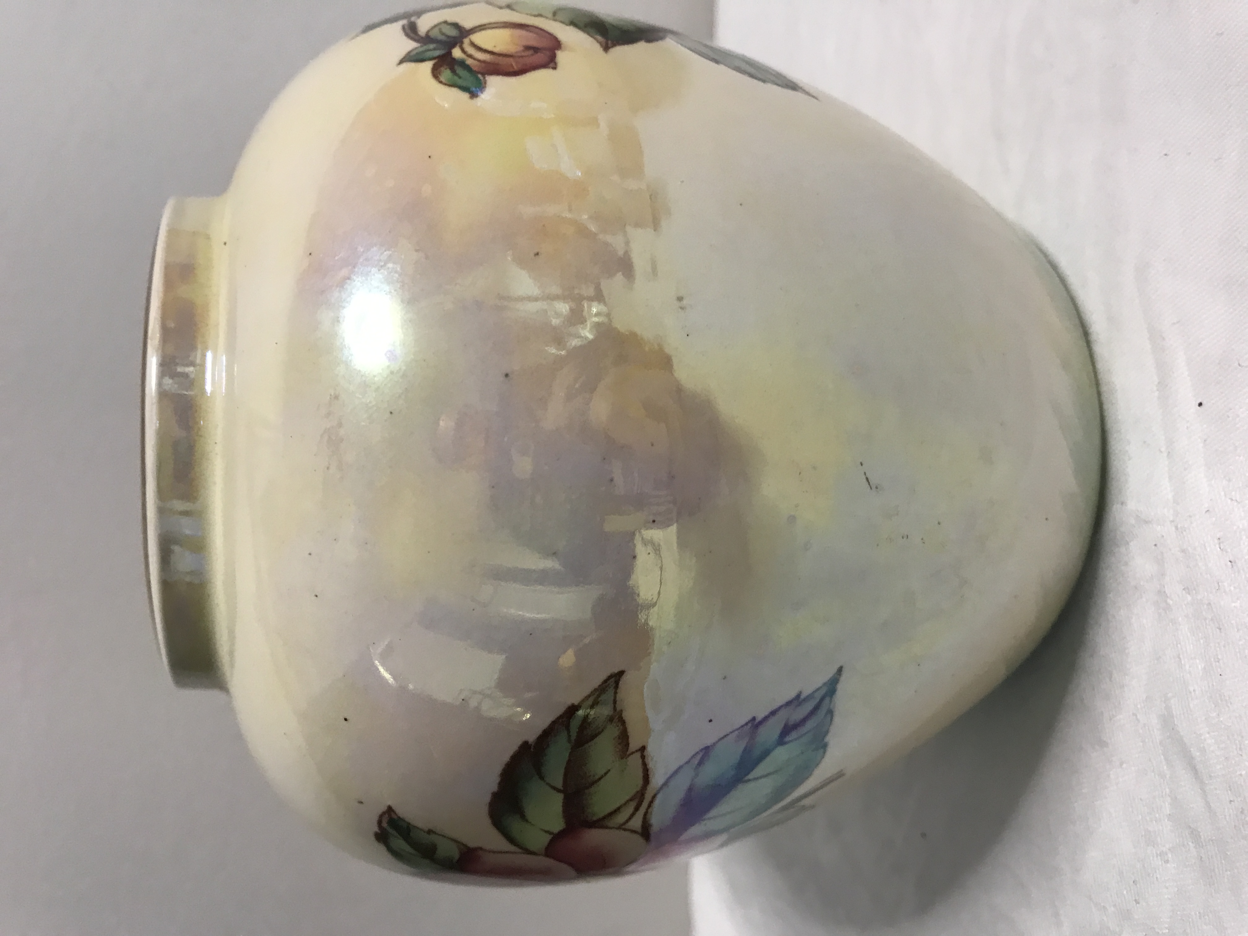 Maling Dahlia Lustre ware vase. Vintage 1950s 